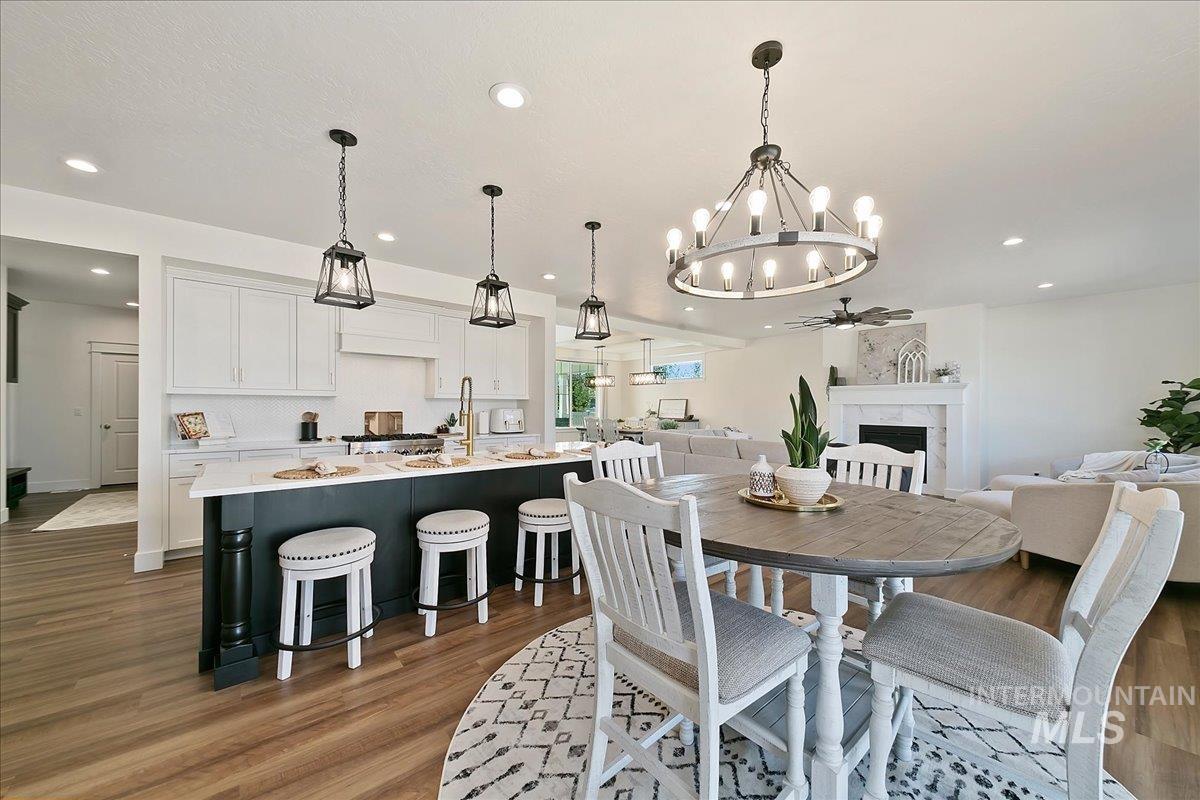 2119 Savoy Ct, Middleton, Idaho 83644, 4 Bedrooms, 3.5 Bathrooms, Residential For Sale, Price $799,000, 98987605