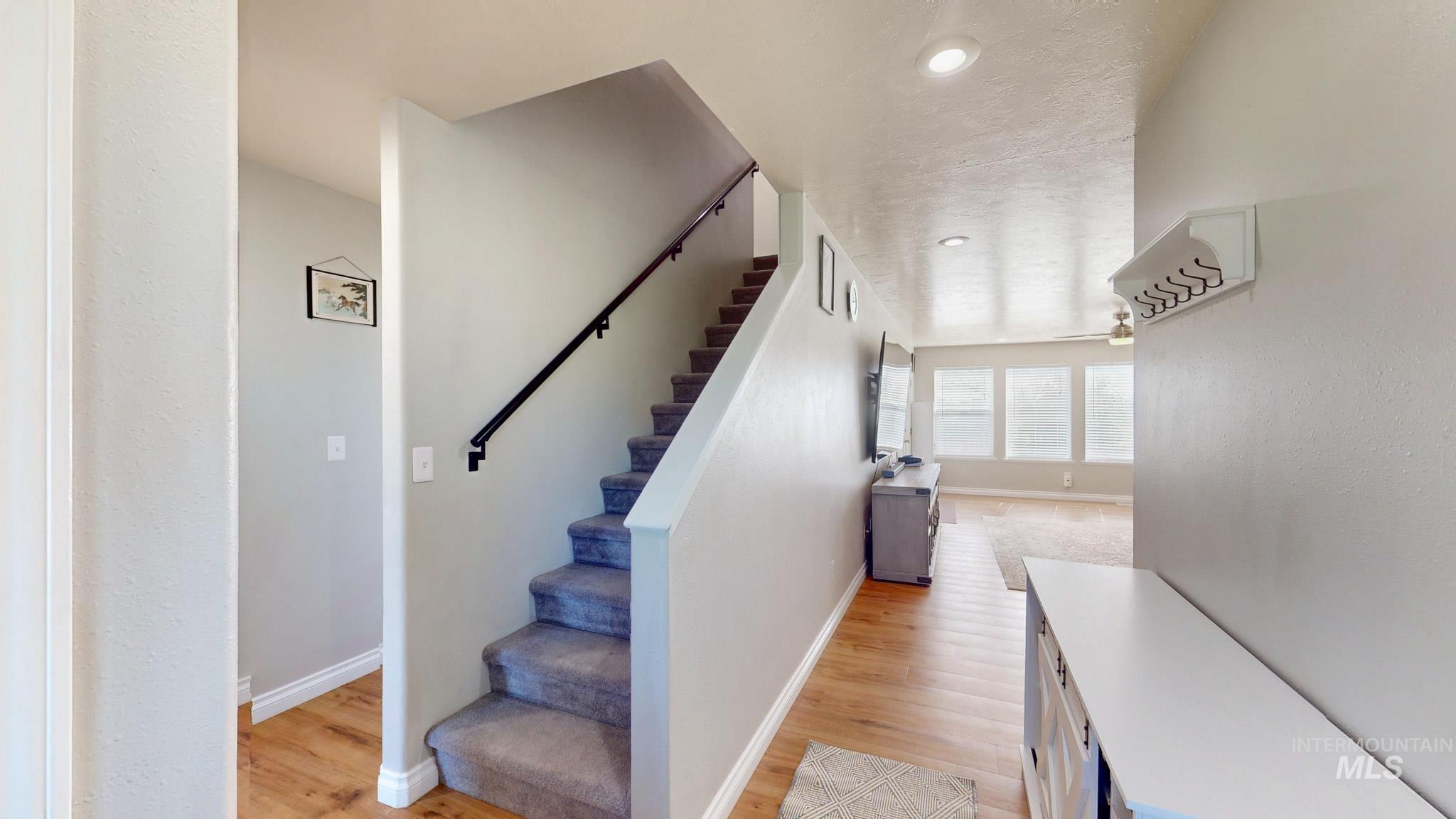 1868 S 1850 E, Gooding, Idaho 83330, 4 Bedrooms, 2 Bathrooms, Residential For Sale, Price $700,000, 98987606