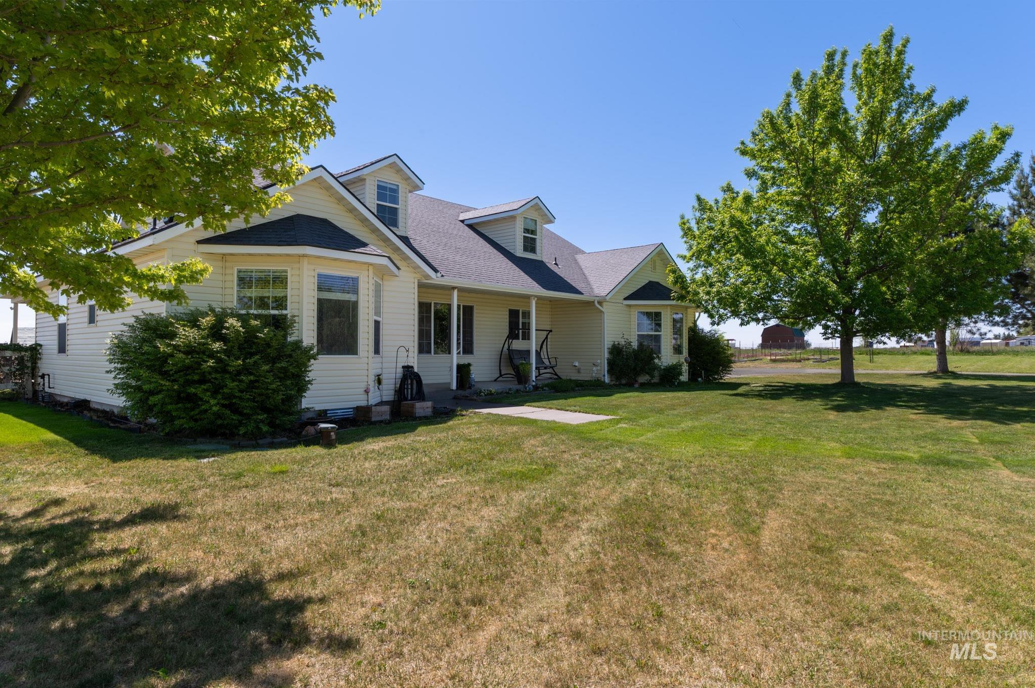 1868 S 1850 E, Gooding, Idaho 83330, 4 Bedrooms, 2 Bathrooms, Residential For Sale, Price $700,000, 98987606
