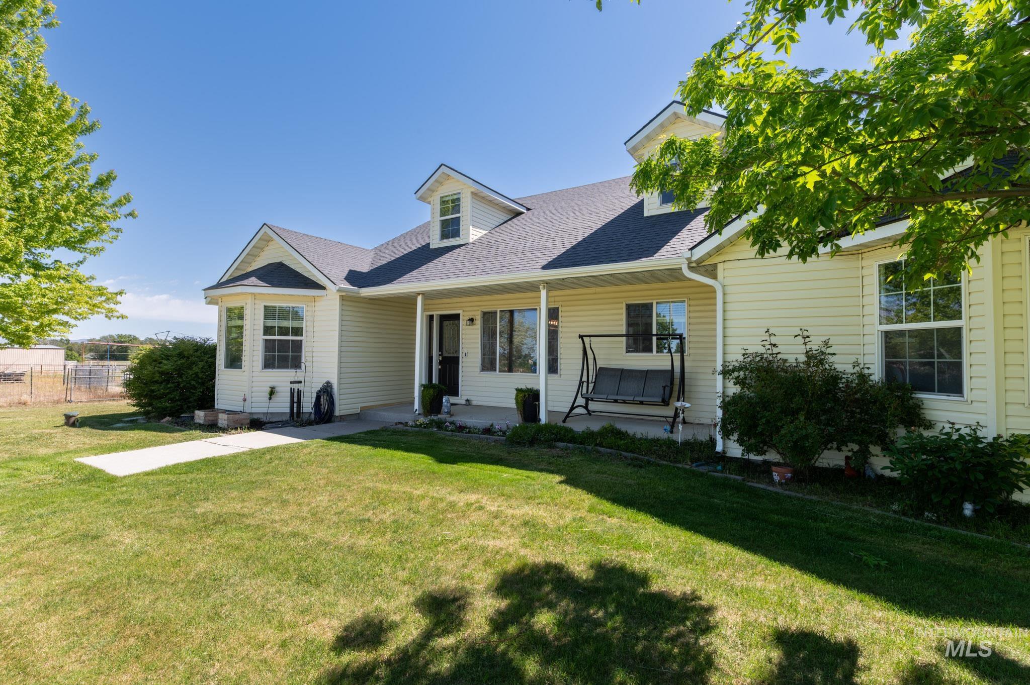 1868 S 1850 E, Gooding, Idaho 83330, 4 Bedrooms, 2 Bathrooms, Residential For Sale, Price $700,000, 98987606