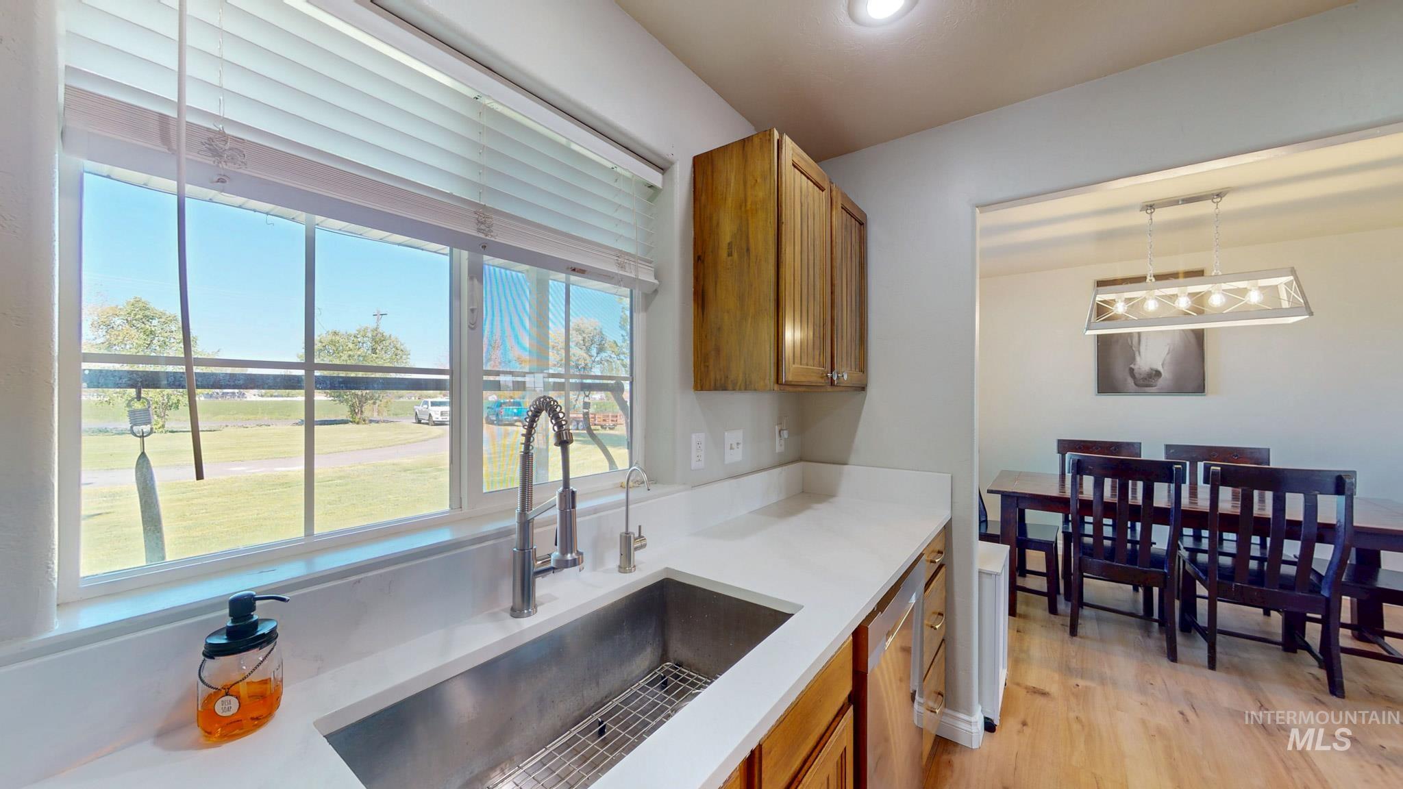 1868 S 1850 E, Gooding, Idaho 83330, 4 Bedrooms, 2 Bathrooms, Residential For Sale, Price $700,000, 98987606