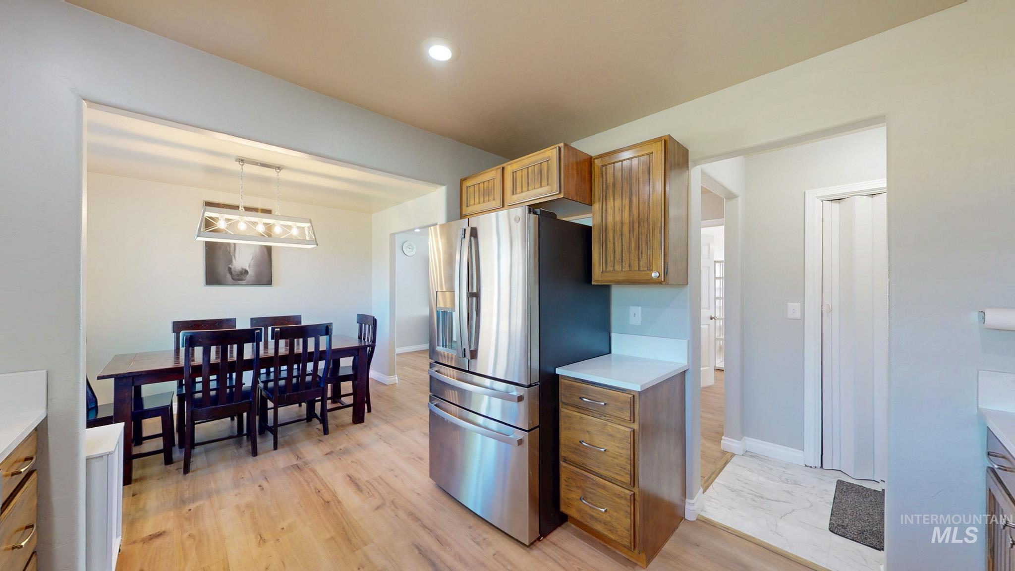 1868 S 1850 E, Gooding, Idaho 83330, 4 Bedrooms, 2 Bathrooms, Residential For Sale, Price $700,000, 98987606