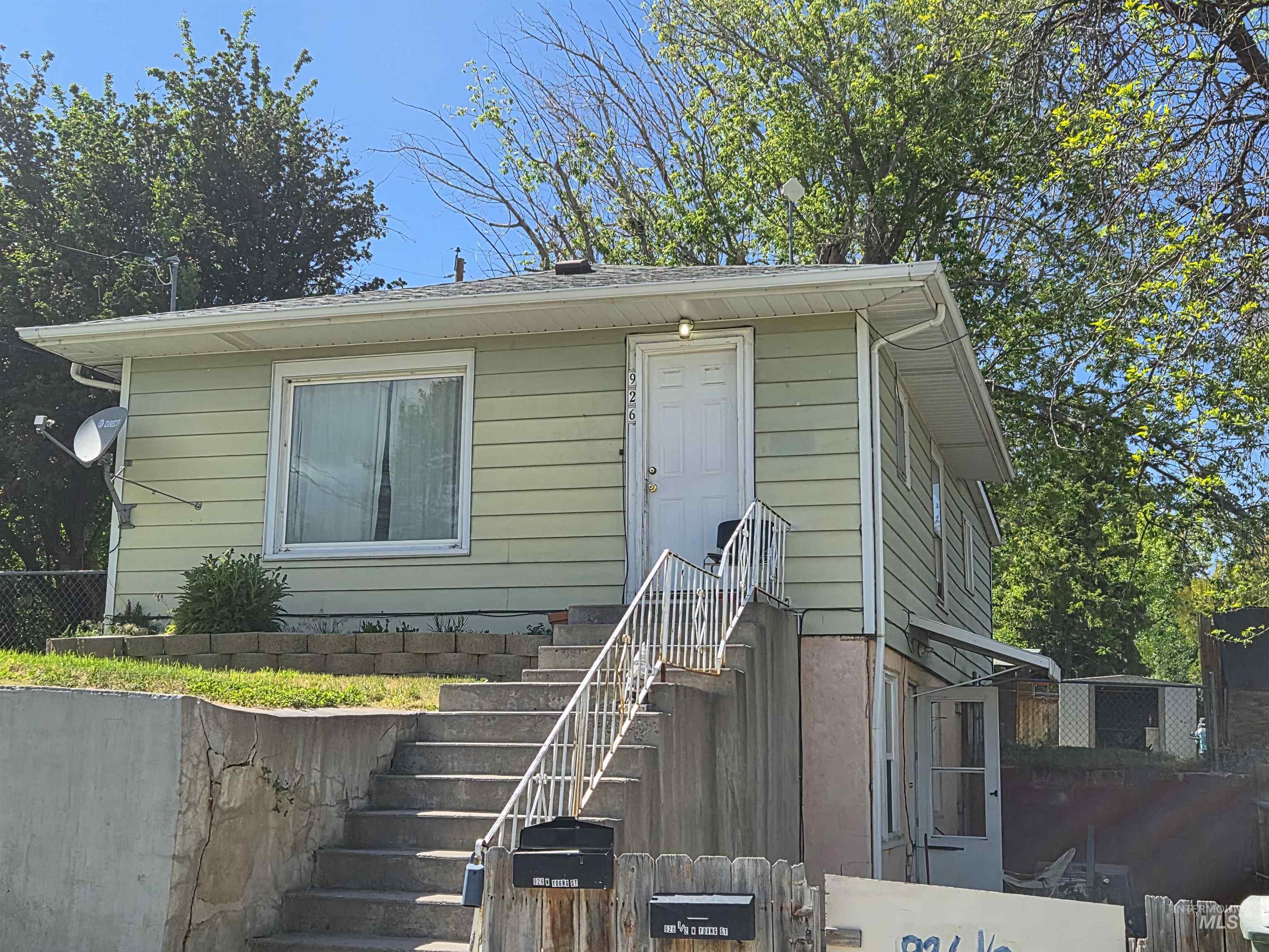 926 W Young St., Pocatello, Idaho 83204, 2 Bedrooms, 1 Bathroom, Residential Income For Sale, Price $198,900, 98987608
