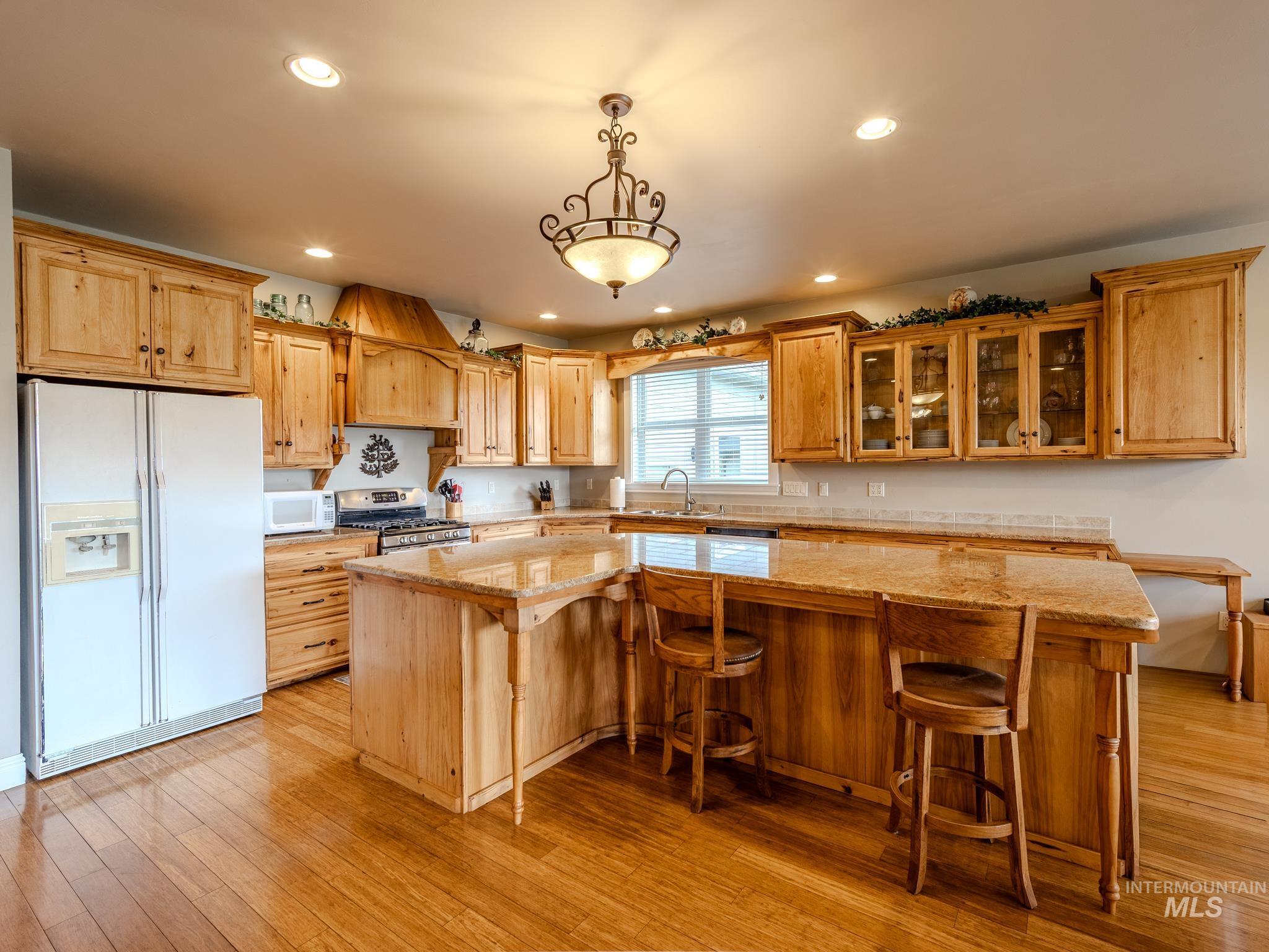 794 Pleasant Valley Rd, Clearwater, Idaho 83552, 3 Bedrooms, 3 Bathrooms, Residential For Sale, Price $1,700,000, 98987609