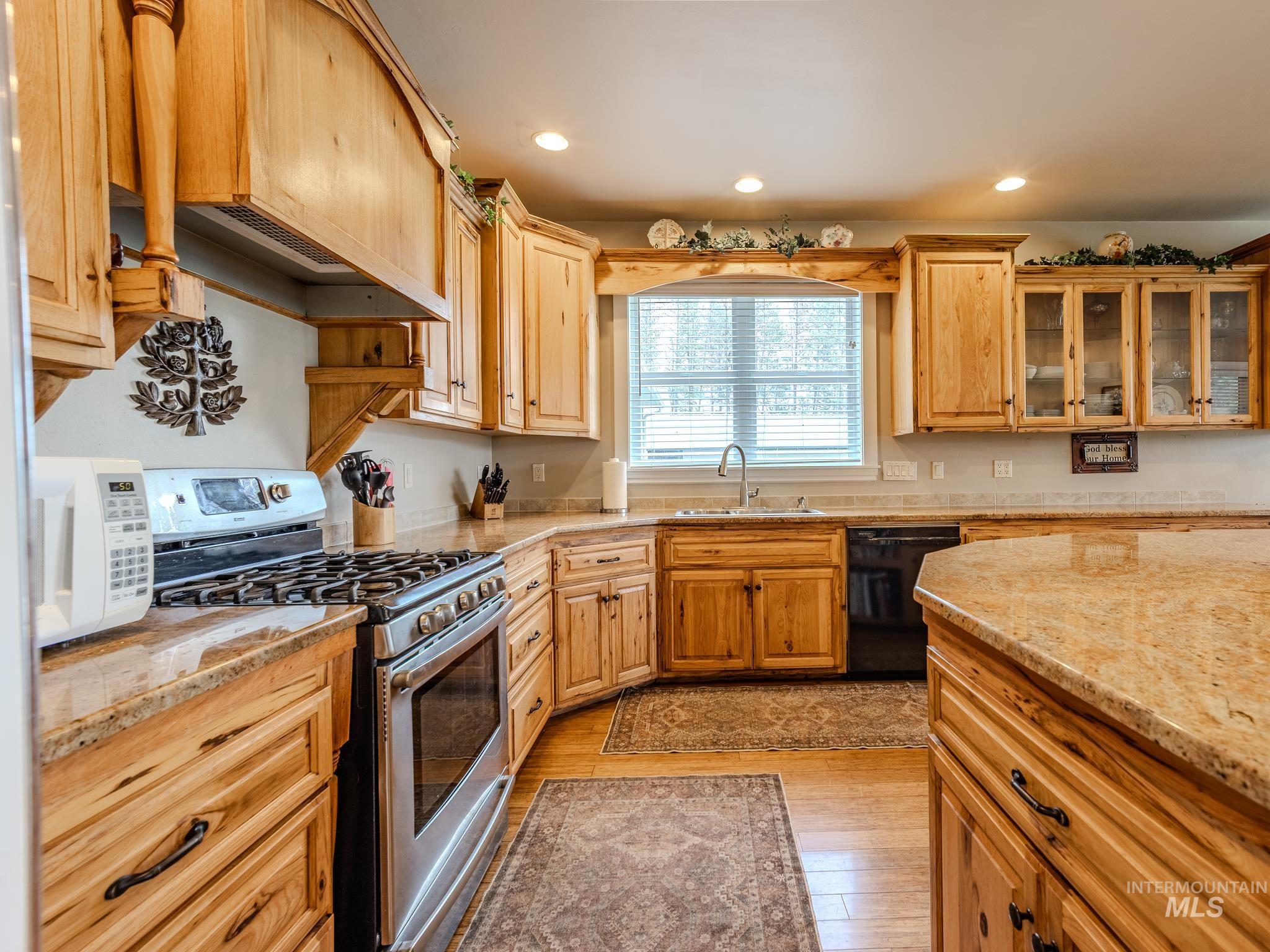 794 Pleasant Valley Rd, Clearwater, Idaho 83552, 3 Bedrooms, 3 Bathrooms, Residential For Sale, Price $1,700,000, 98987609