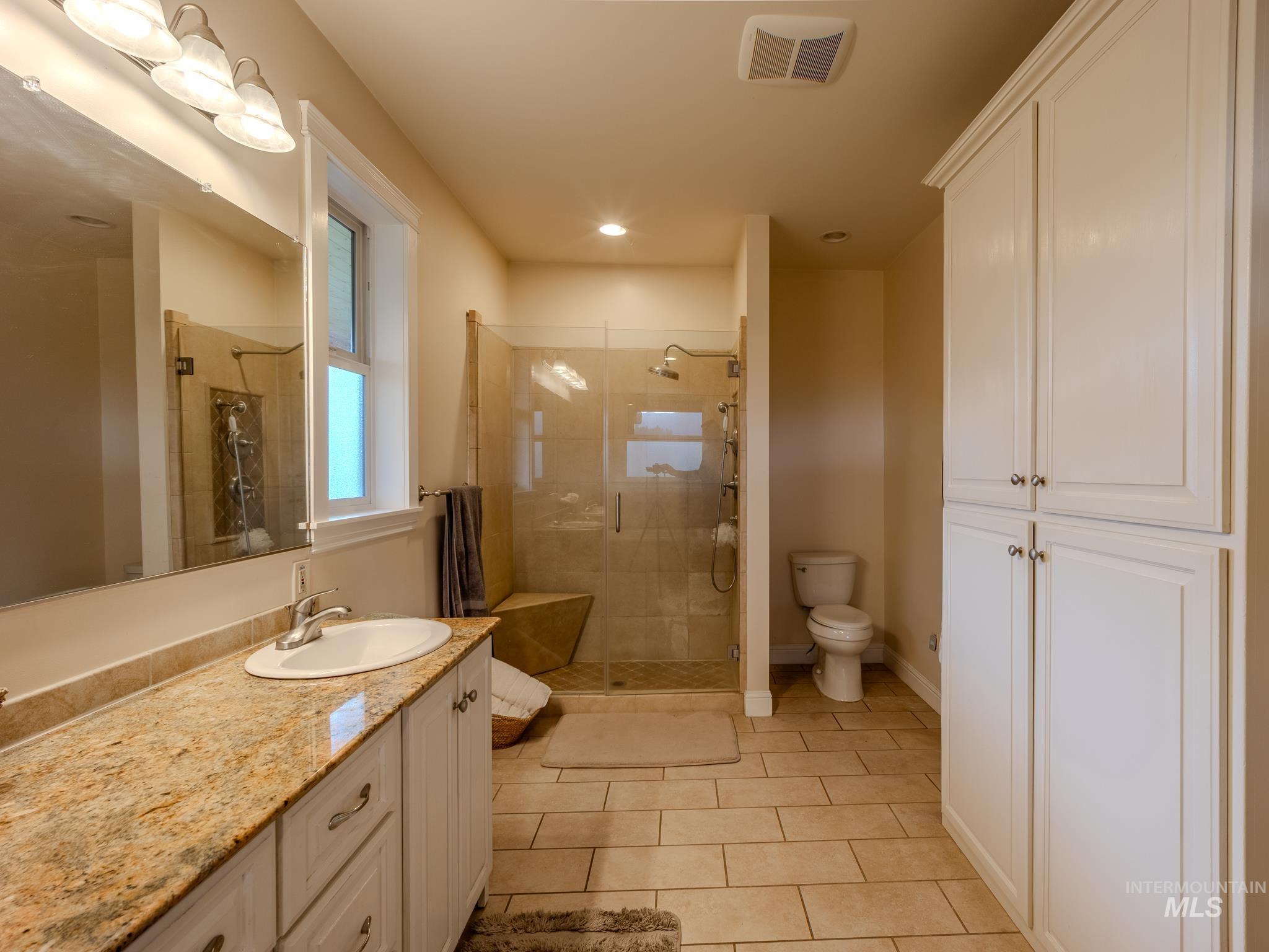 794 Pleasant Valley Rd, Clearwater, Idaho 83552, 3 Bedrooms, 3 Bathrooms, Residential For Sale, Price $1,700,000, 98987609