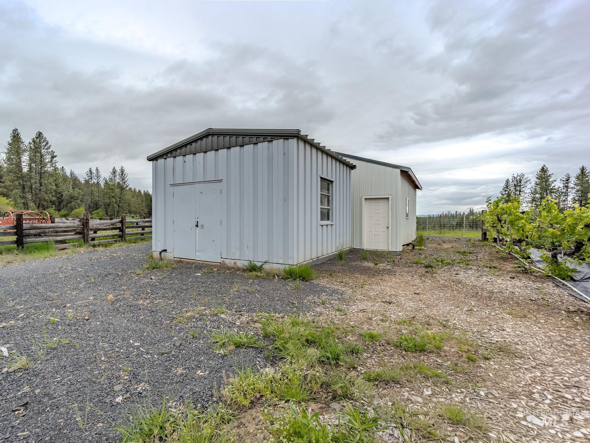 794 Pleasant Valley Rd, Clearwater, Idaho 83552, 3 Bedrooms, 3 Bathrooms, Residential For Sale, Price $1,700,000, 98987609