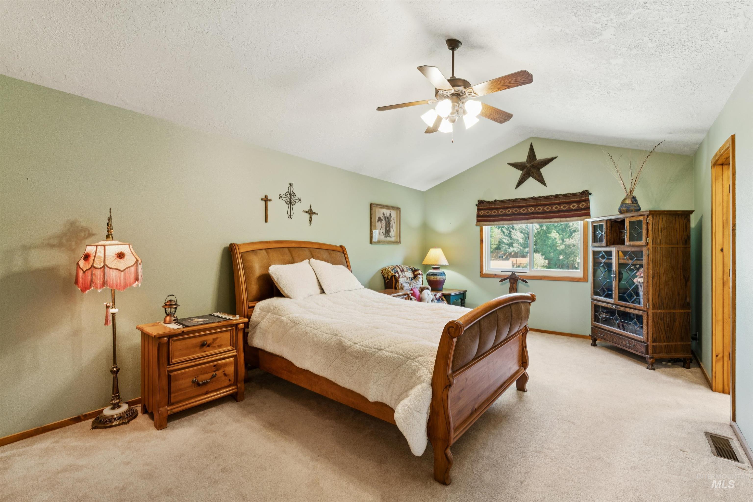 3013 Gold Creek, Eagle, Idaho 83616, 3 Bedrooms, 2 Bathrooms, Residential For Sale, Price $620,000, 98987612
