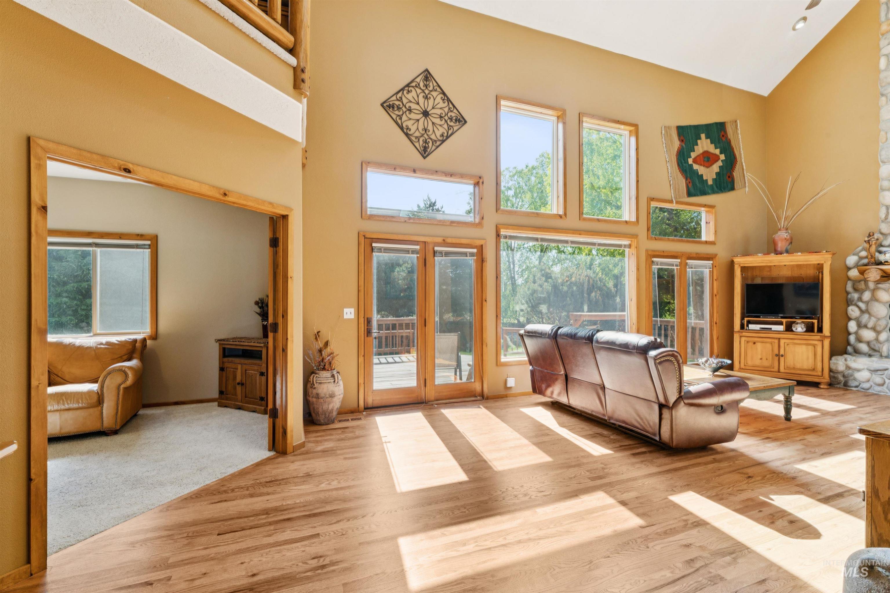3013 Gold Creek, Eagle, Idaho 83616, 3 Bedrooms, 2 Bathrooms, Residential For Sale, Price $620,000, 98987612