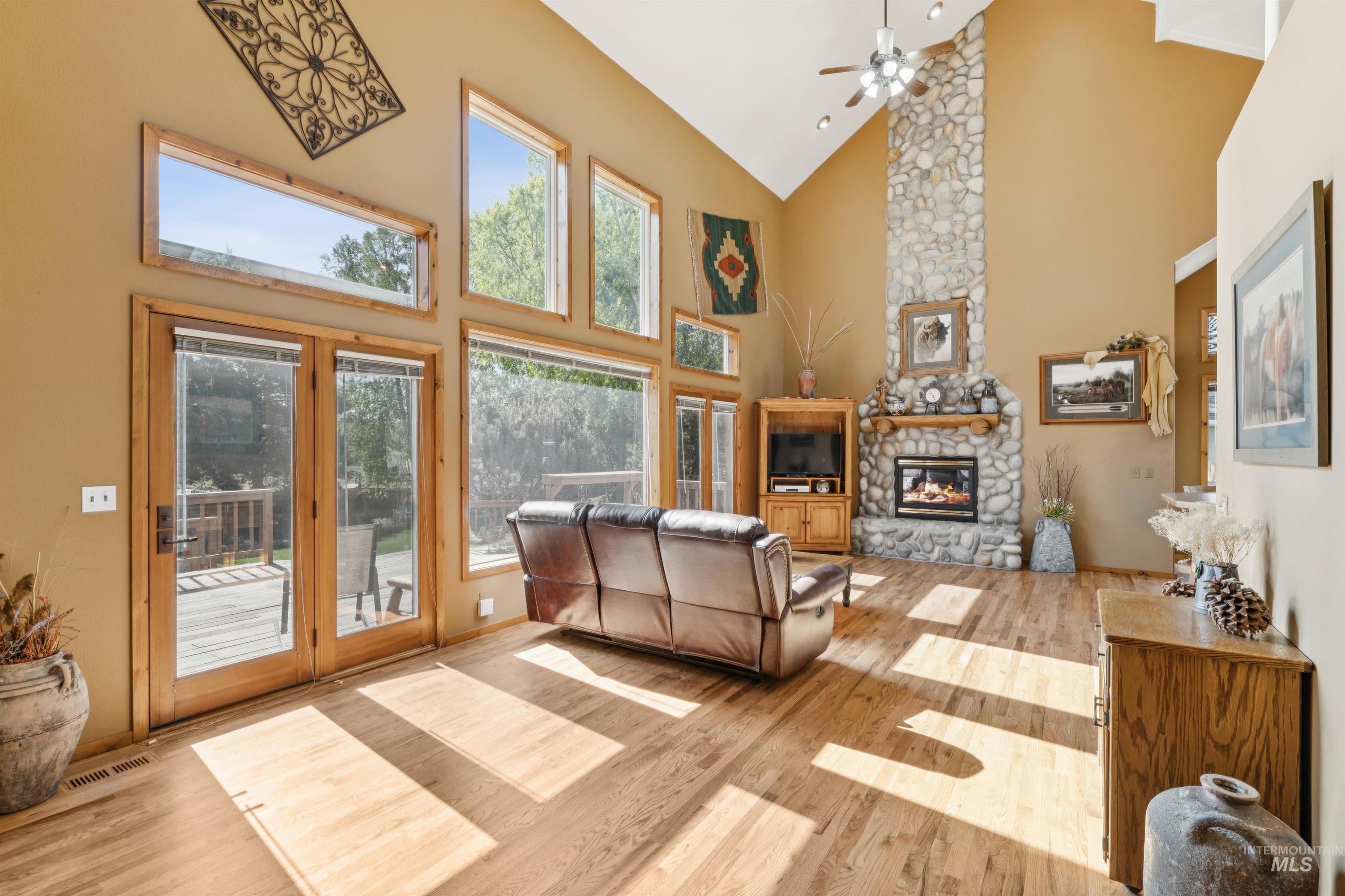 3013 Gold Creek, Eagle, Idaho 83616, 3 Bedrooms, 2 Bathrooms, Residential For Sale, Price $620,000, 98987612