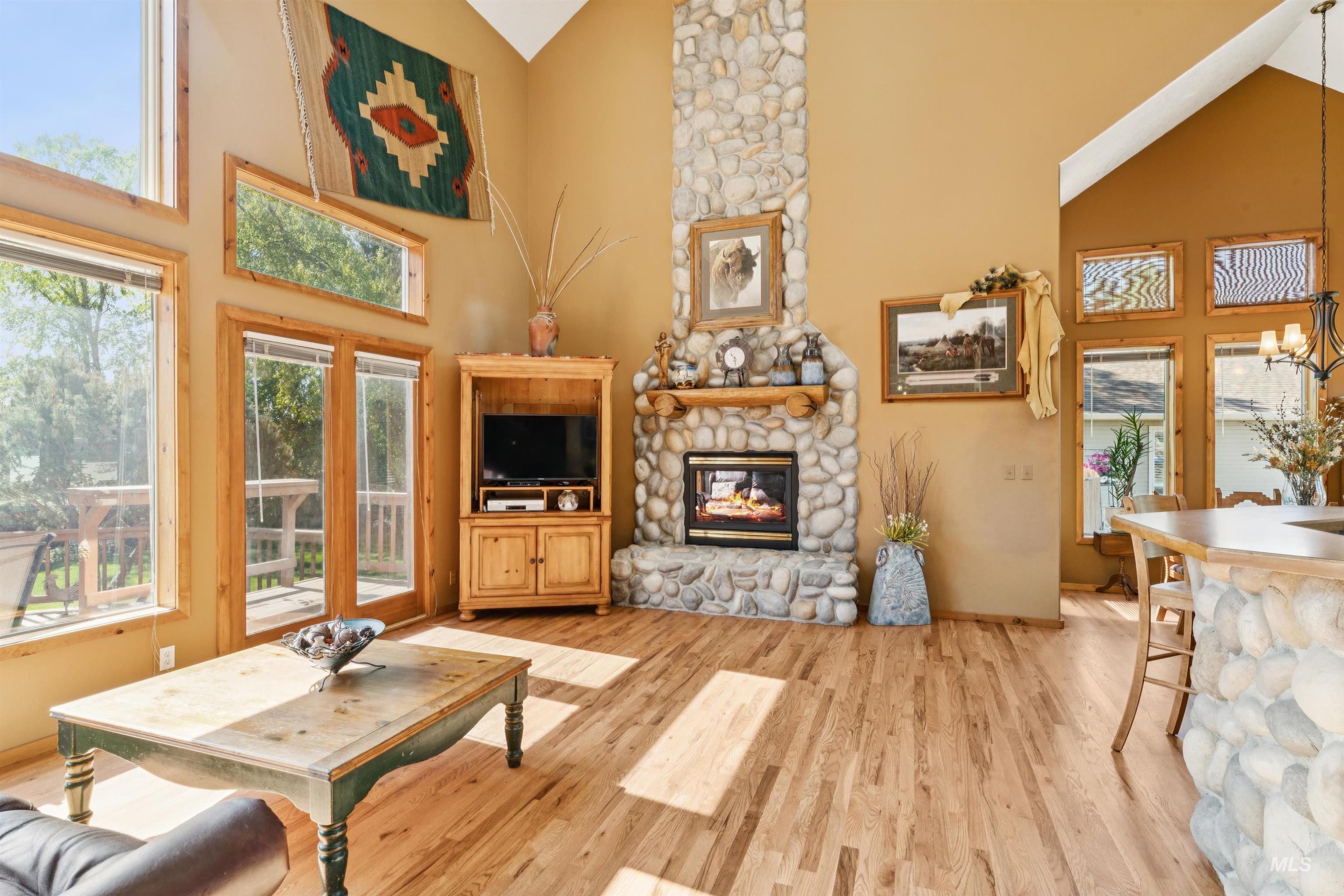 3013 Gold Creek, Eagle, Idaho 83616, 3 Bedrooms, 2 Bathrooms, Residential For Sale, Price $620,000, 98987612