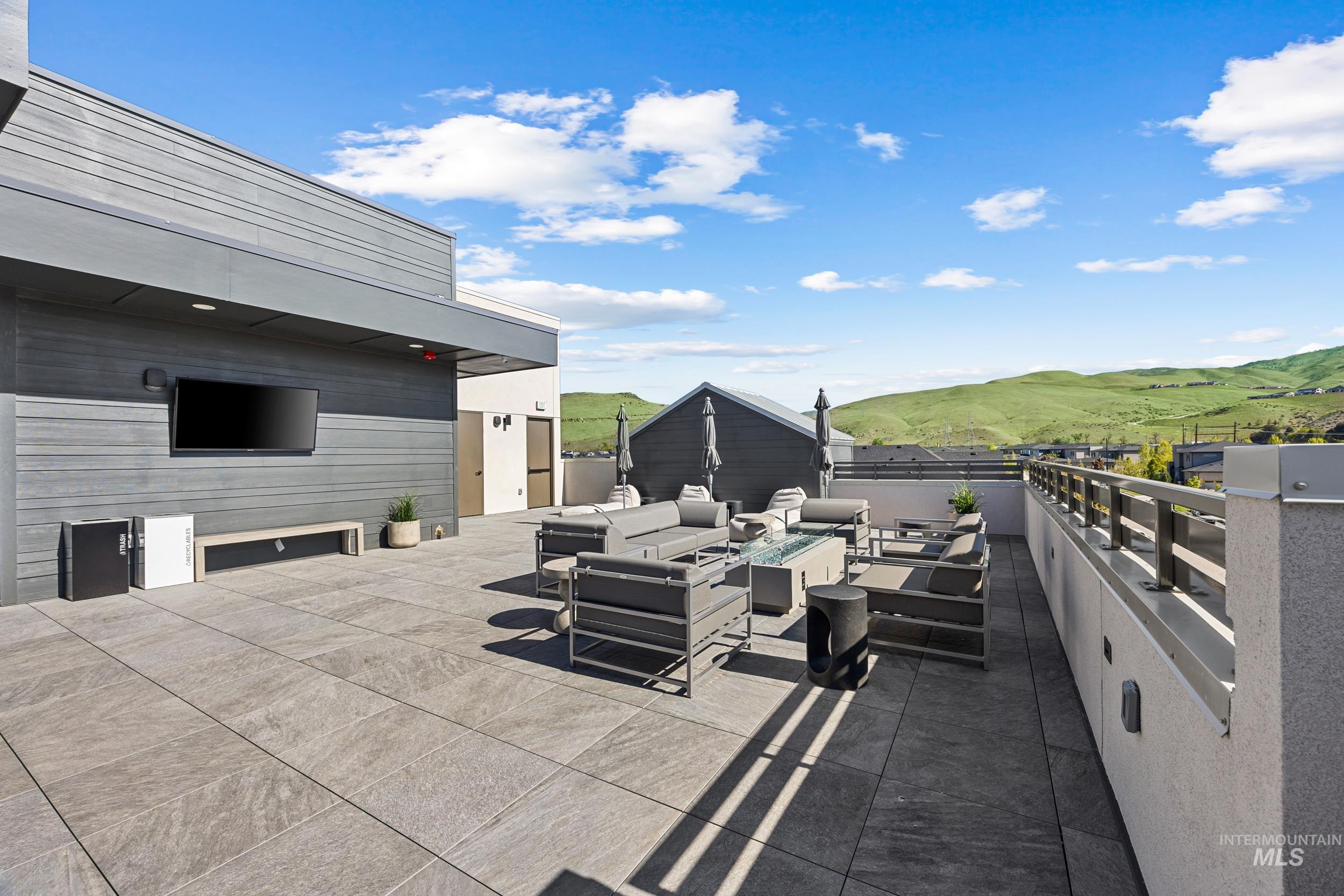 4430 E Haystack St, Boise, Idaho 83716, 2 Bedrooms, 2 Bathrooms, Residential For Sale, Price $529,900, 98987615