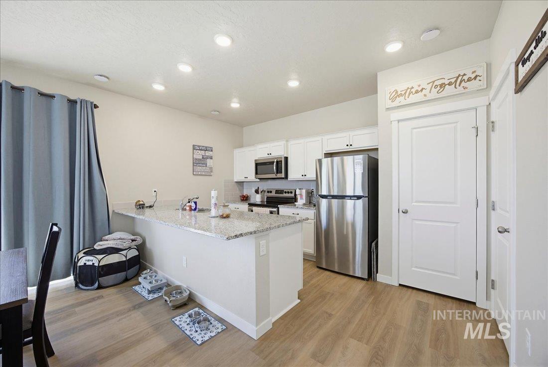 2314 E Spice Loop #4, Nampa, Idaho 83651, 2 Bedrooms, 2.5 Bathrooms, Residential For Sale, Price $300,000, 98987624