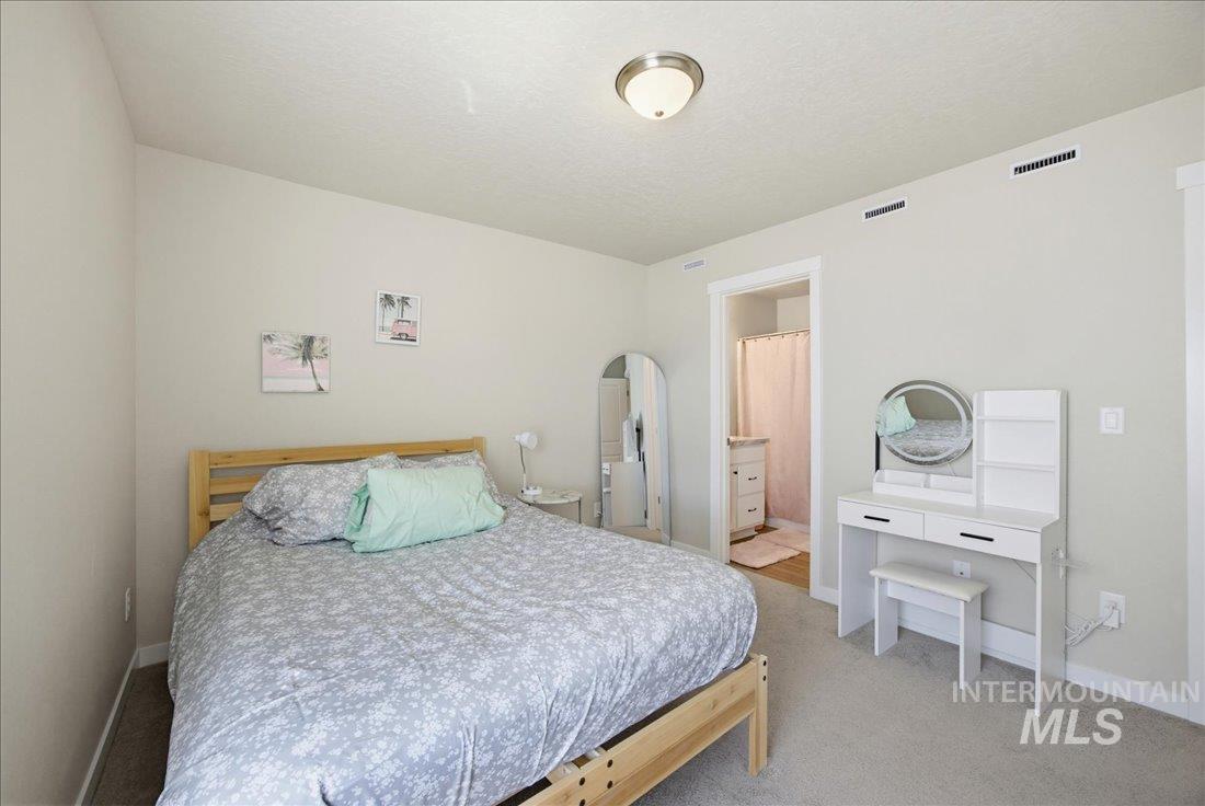 2314 E Spice Loop #4, Nampa, Idaho 83651, 2 Bedrooms, 2.5 Bathrooms, Residential For Sale, Price $300,000, 98987624