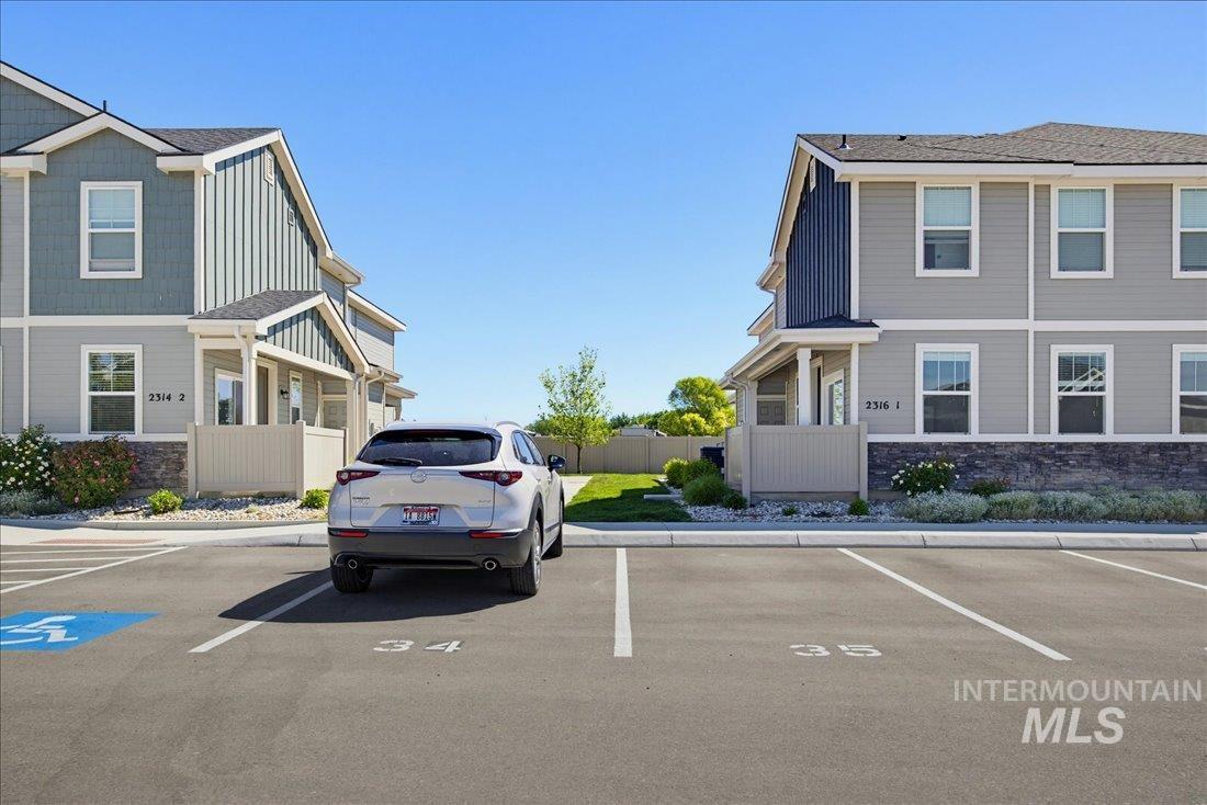 2314 E Spice Loop #4, Nampa, Idaho 83651, 2 Bedrooms, 2.5 Bathrooms, Residential For Sale, Price $300,000, 98987624