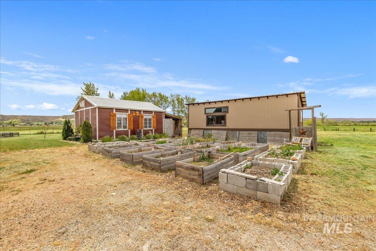 2577 Star Lane, Emmett, Idaho 83617, 5 Bedrooms, 3 Bathrooms, Residential For Sale, Price $849,900, 98987627