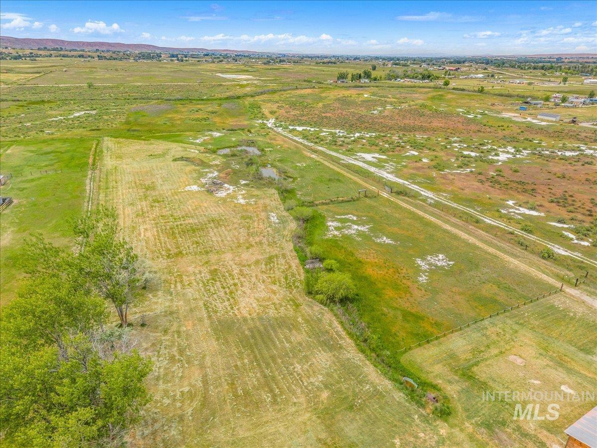 2577 Star Lane, Emmett, Idaho 83617, 5 Bedrooms, 3 Bathrooms, Residential For Sale, Price $849,900, 98987627