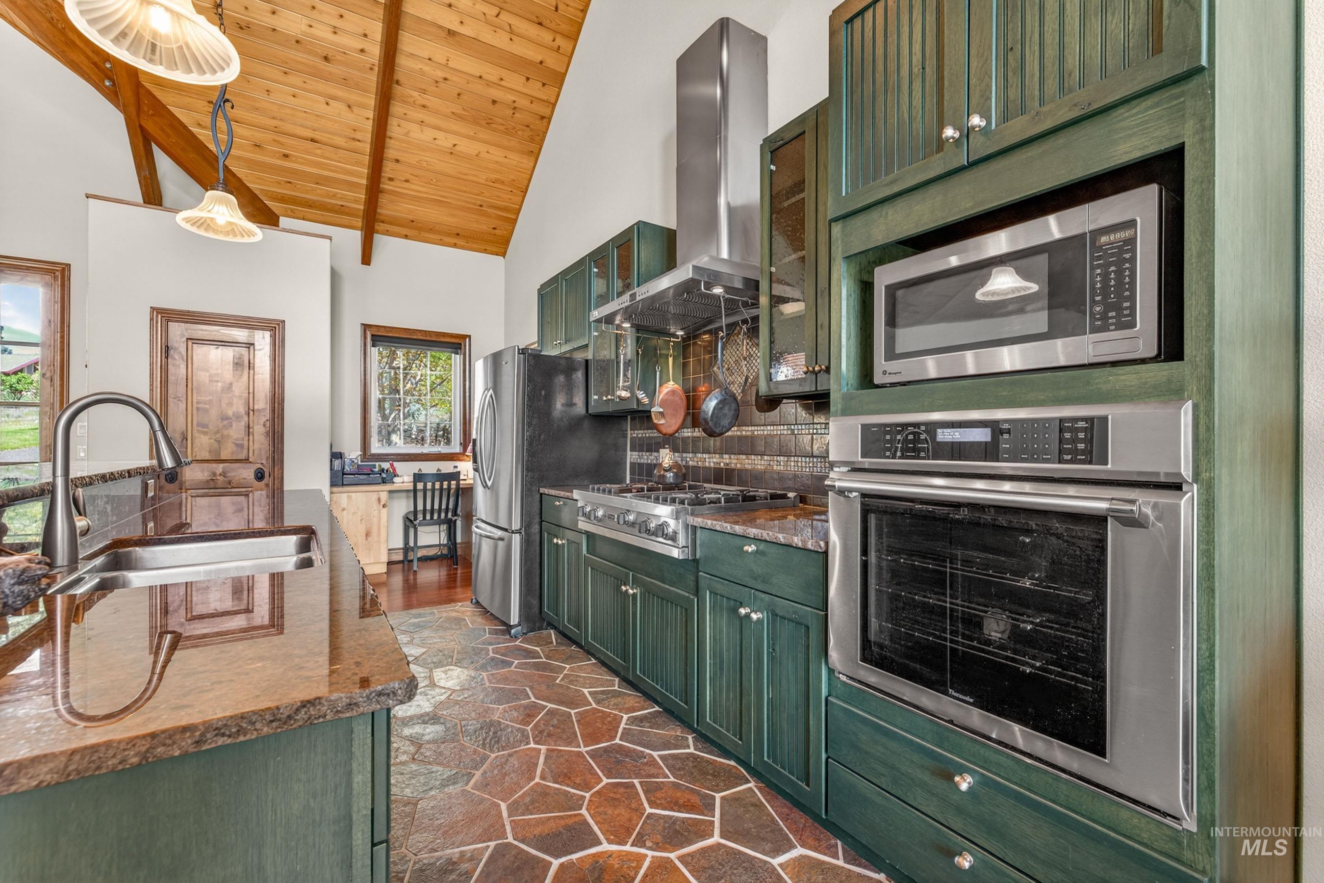 113 Deford Rd, White Bird, Idaho 83554, 3 Bedrooms, 3 Bathrooms, Residential For Sale, Price $2,300,000,MLS 98987629