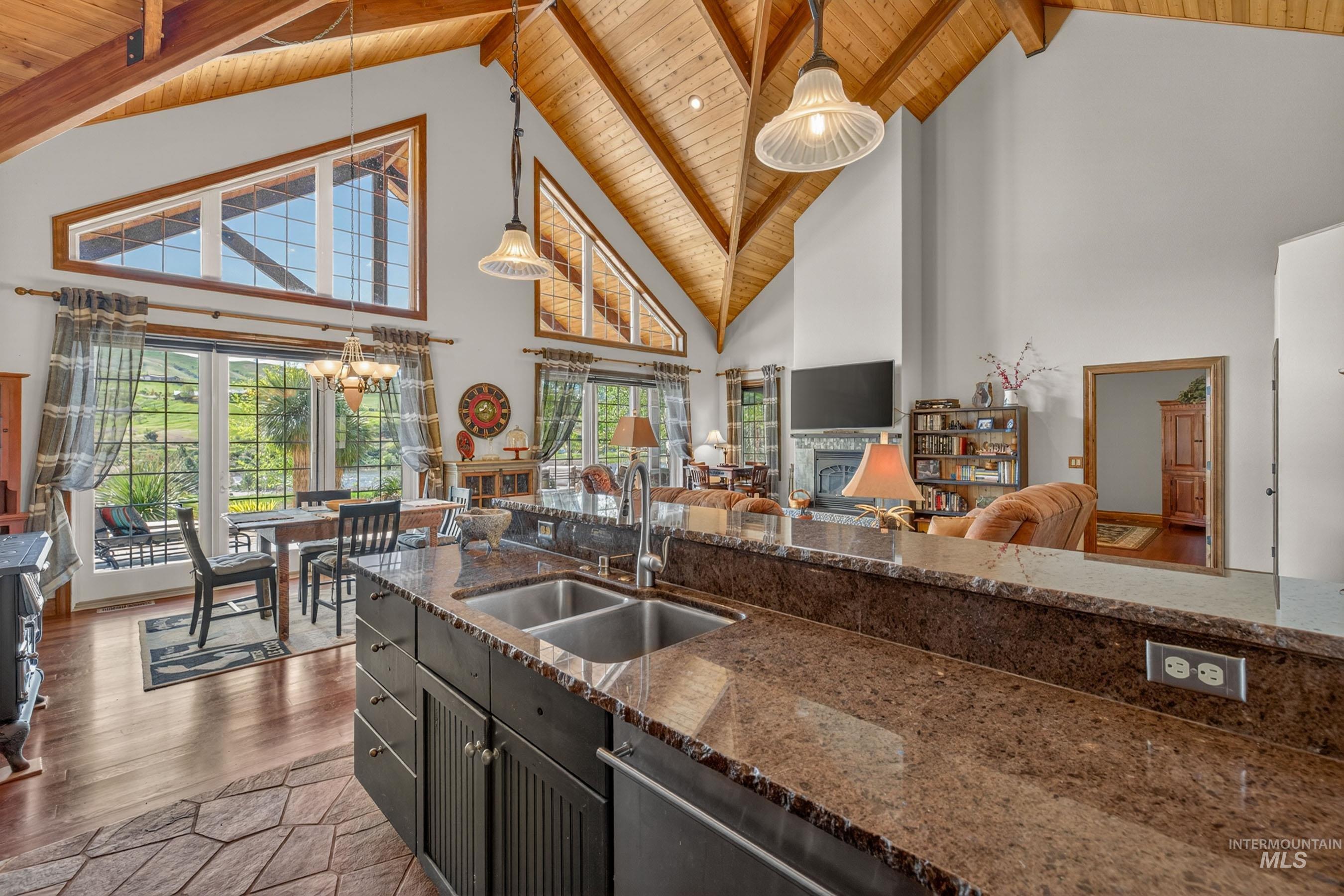 113 Deford Rd, White Bird, Idaho 83554, 3 Bedrooms, 3 Bathrooms, Residential For Sale, Price $2,300,000,MLS 98987629