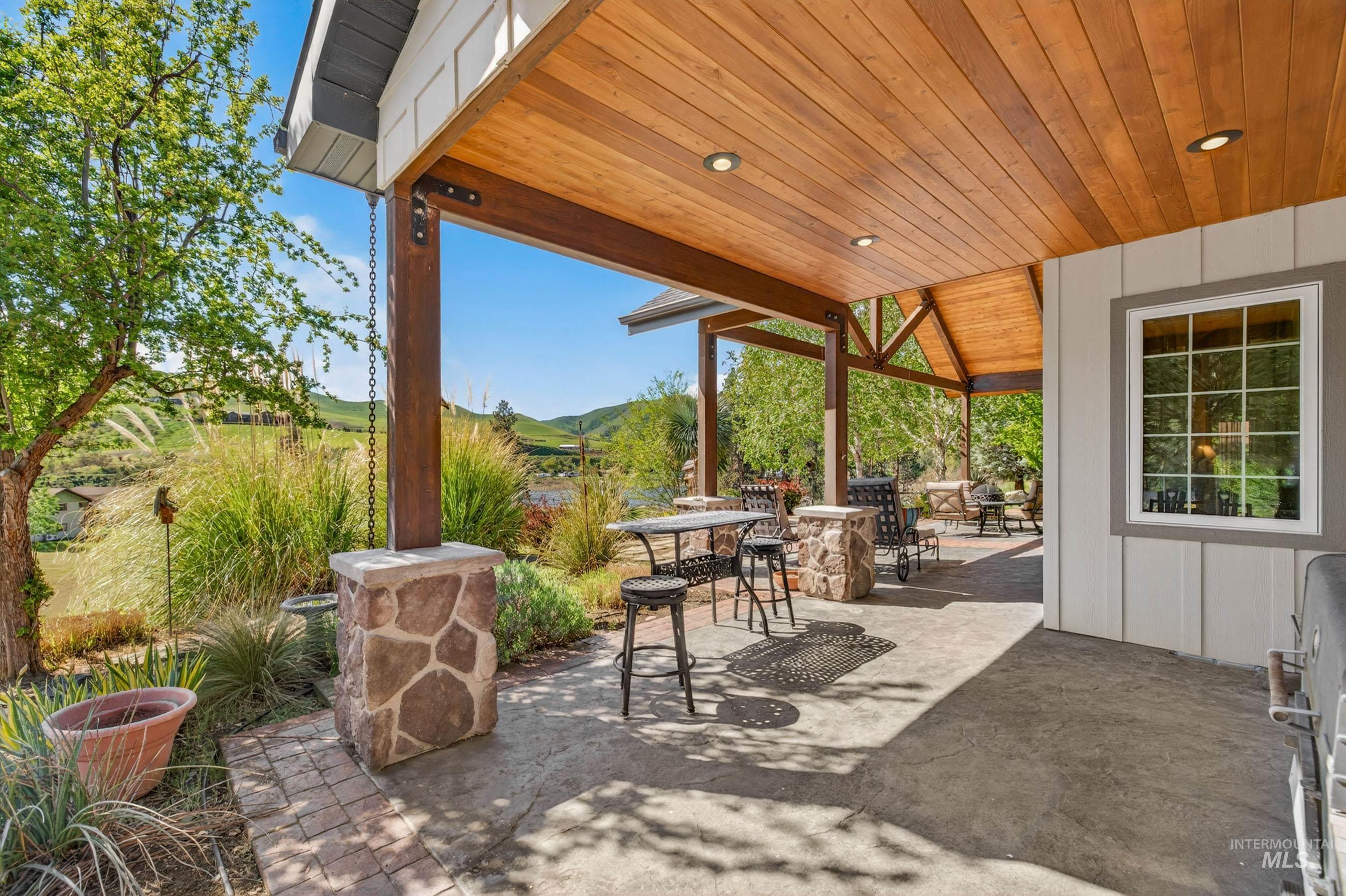 113 Deford Rd, White Bird, Idaho 83554, 3 Bedrooms, 3 Bathrooms, Residential For Sale, Price $2,300,000,MLS 98987629