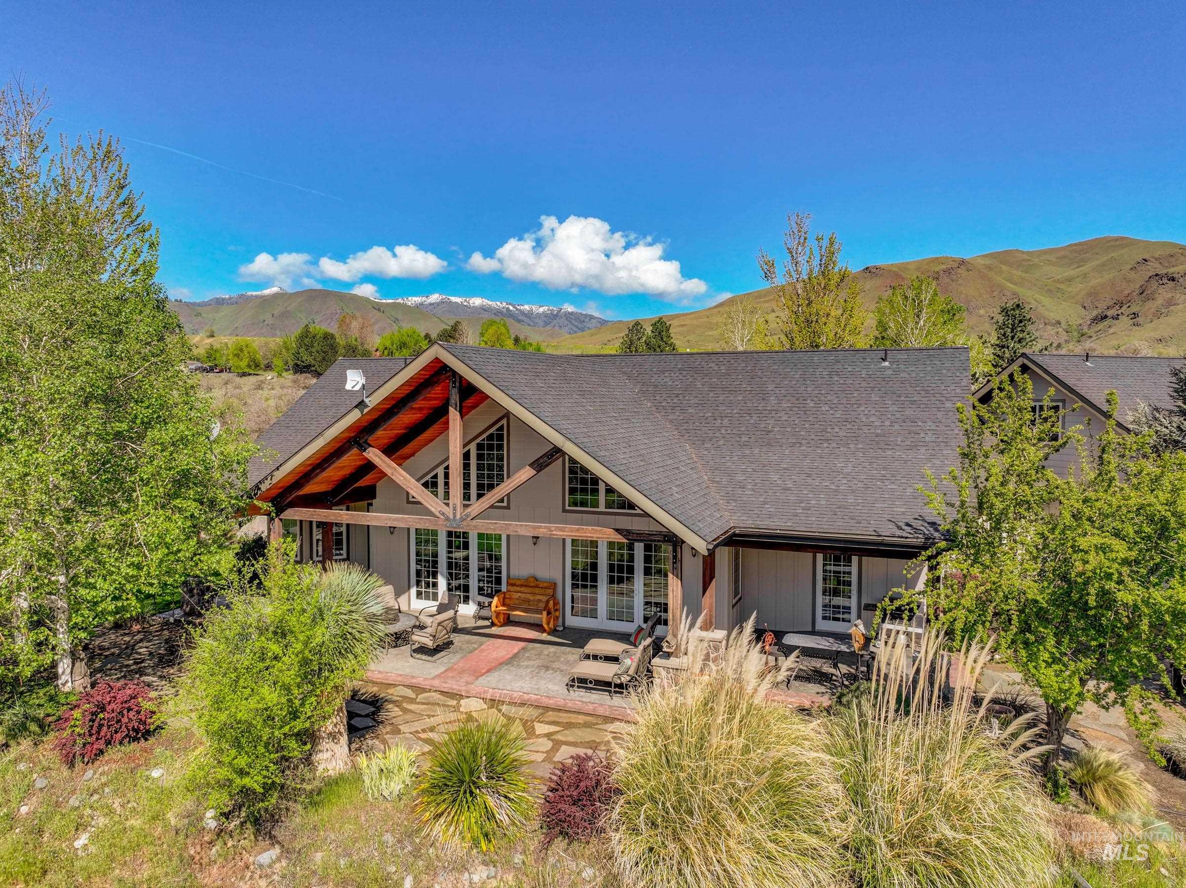 113 Deford Rd, White Bird, Idaho 83554, 3 Bedrooms, 3 Bathrooms, Residential For Sale, Price $2,300,000,MLS 98987629