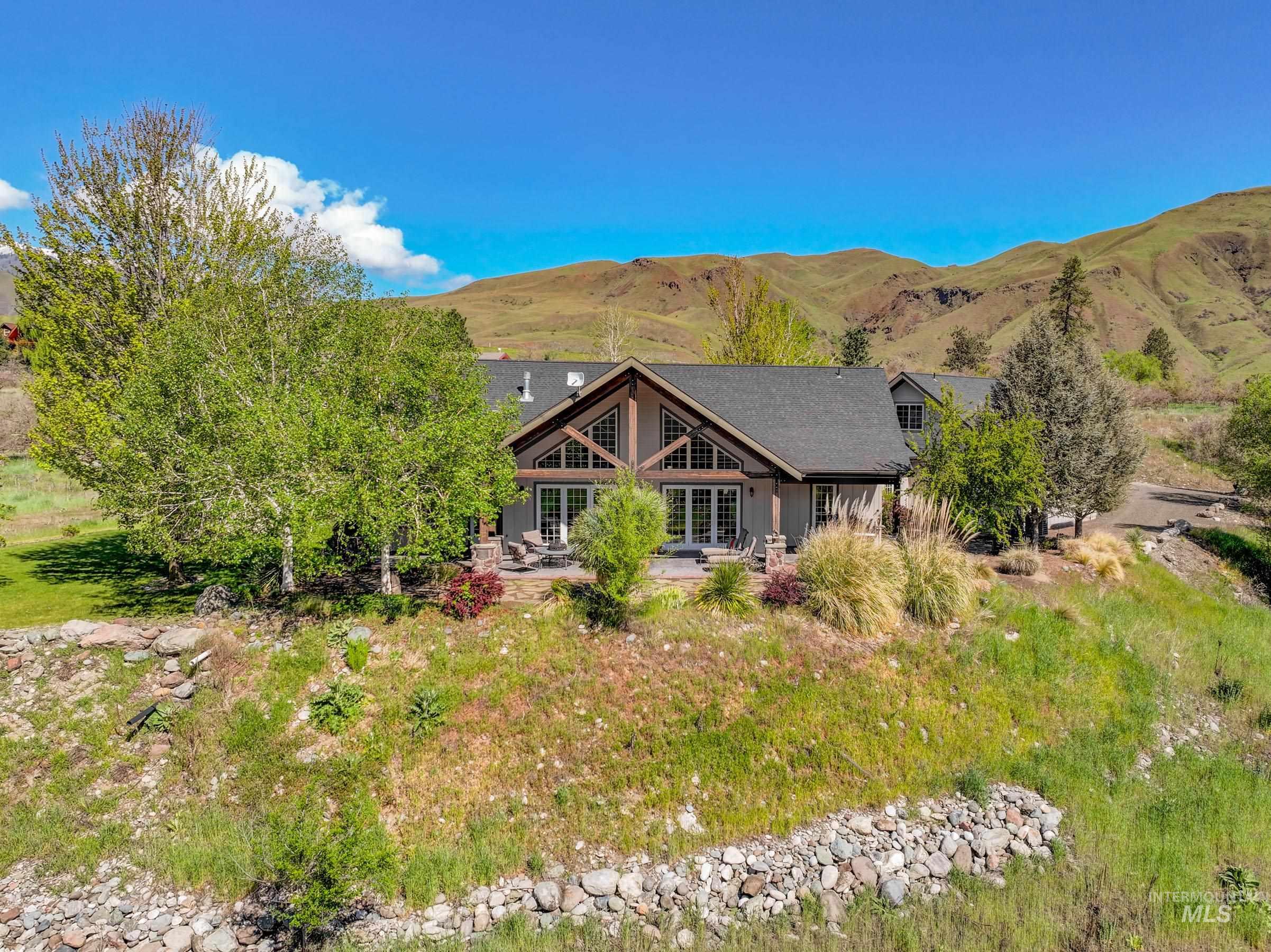 113 Deford Rd, White Bird, Idaho 83554, 3 Bedrooms, 3 Bathrooms, Residential For Sale, Price $2,300,000,MLS 98987629