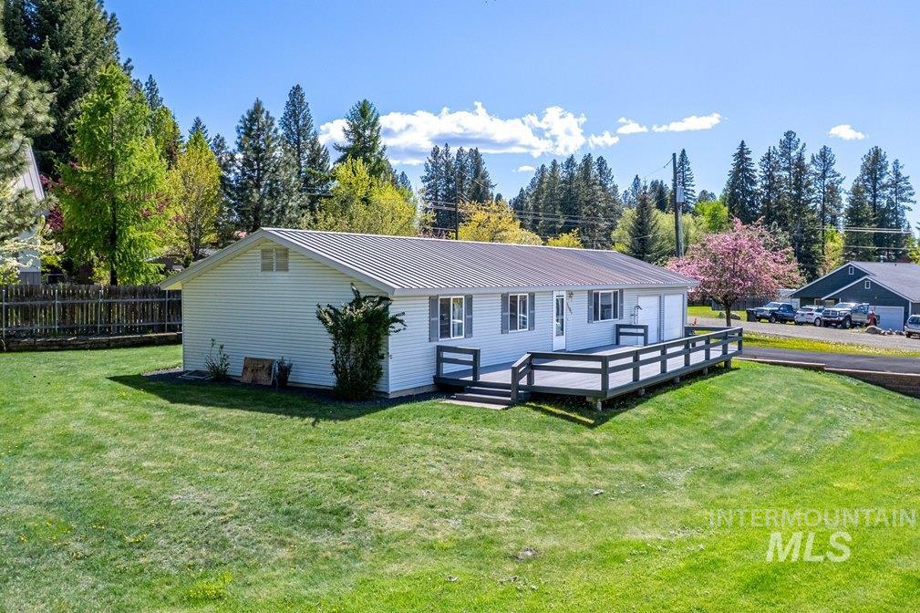 1605 Lawrence Drive, McCall, Idaho 83638, 3 Bedrooms, 2 Bathrooms, Residential For Sale, Price $774,900, 98987631