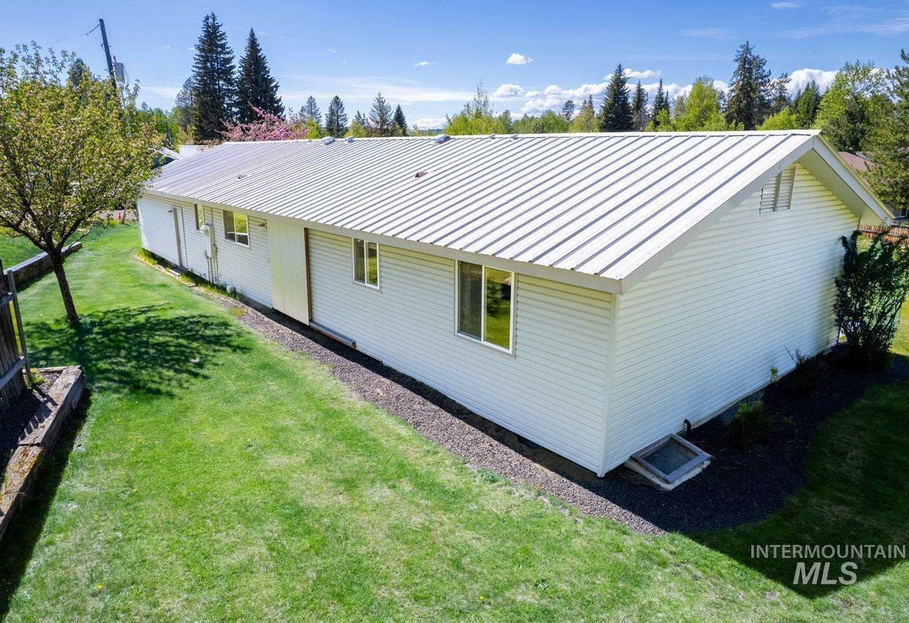 1605 Lawrence Drive, McCall, Idaho 83638, 3 Bedrooms, 2 Bathrooms, Residential For Sale, Price $774,900, 98987631