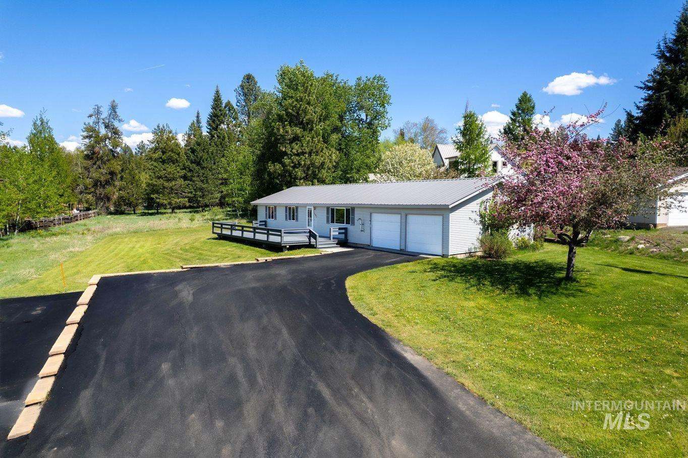 1605 Lawrence Drive, McCall, Idaho 83638, 3 Bedrooms, 2 Bathrooms, Residential For Sale, Price $774,900, 98987631
