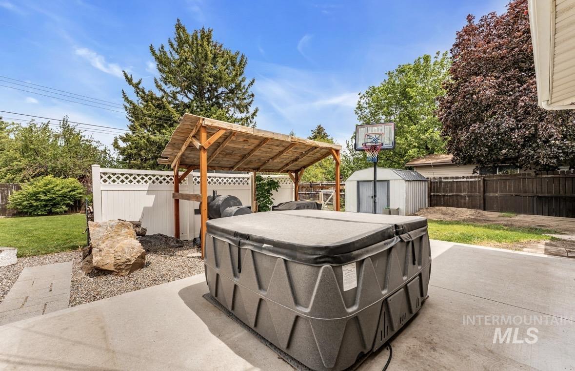 216 Nancy Dr, Burley, Idaho 83318, 3 Bedrooms, 1 Bathroom, Residential For Sale, Price $325,000, 98987634