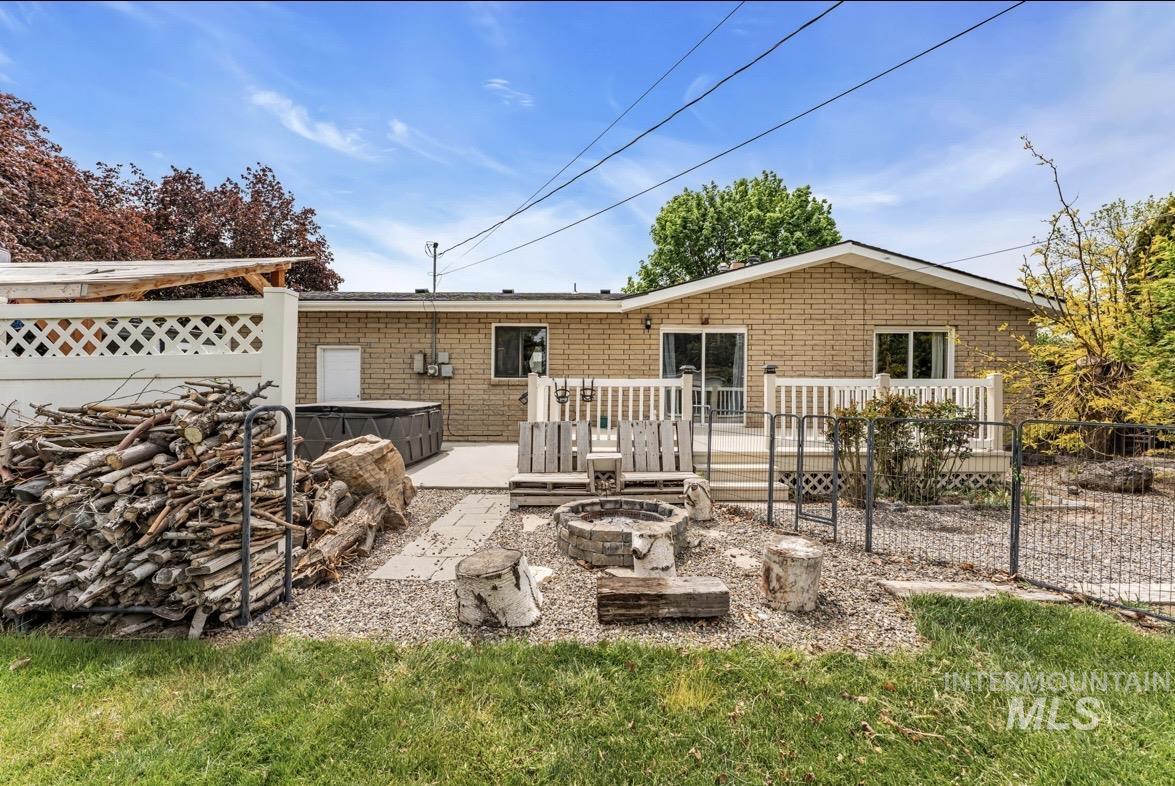 216 Nancy Dr, Burley, Idaho 83318, 3 Bedrooms, 1 Bathroom, Residential For Sale, Price $325,000, 98987634