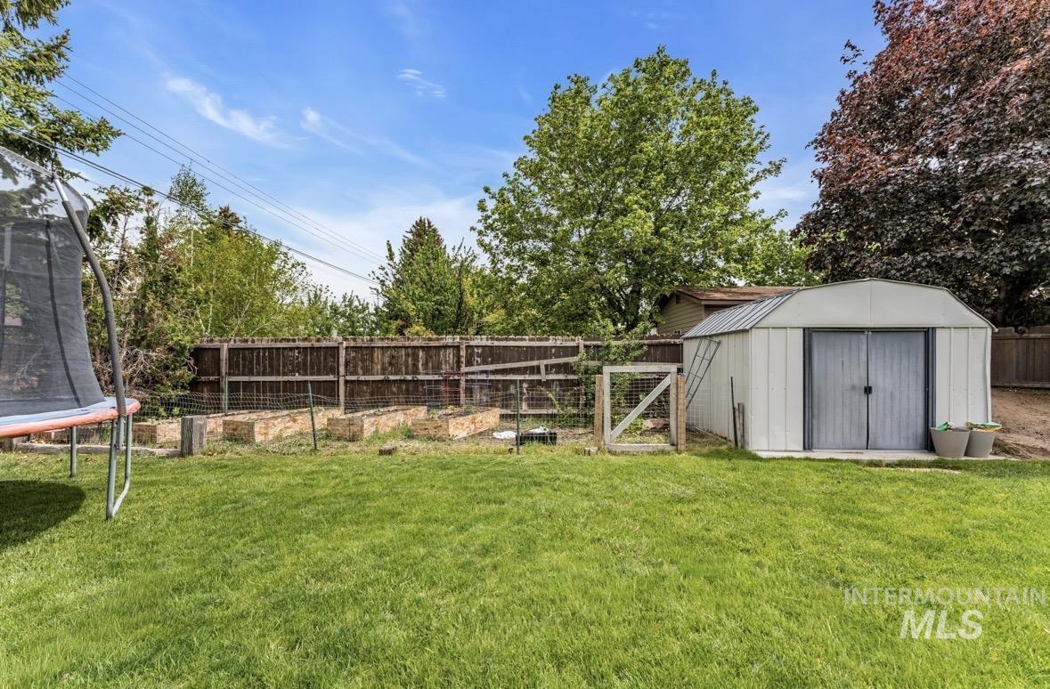 216 Nancy Dr, Burley, Idaho 83318, 3 Bedrooms, 1 Bathroom, Residential For Sale, Price $325,000, 98987634
