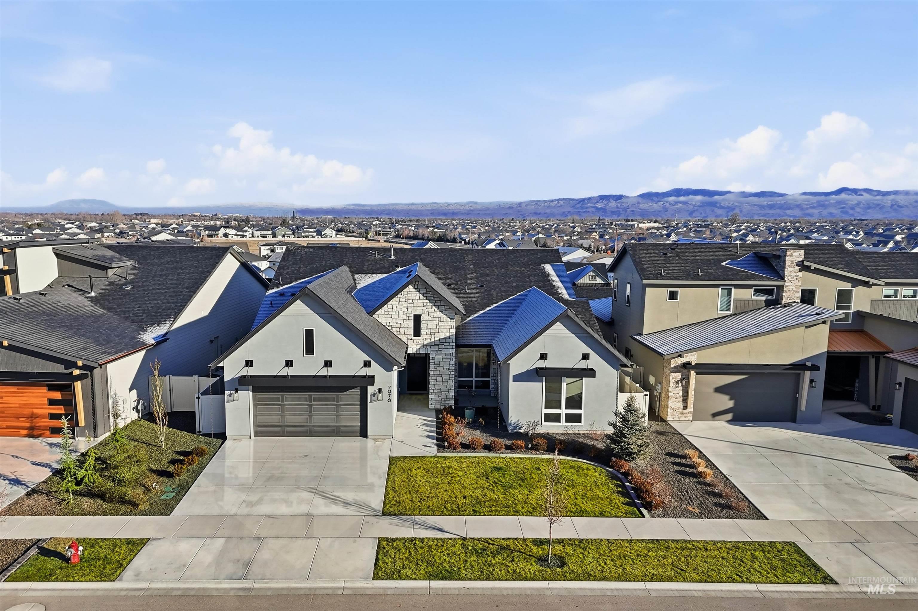 2976 E Parulo Dr., Meridian, Idaho 83642, 3 Bedrooms, 2.5 Bathrooms, Residential For Sale, Price $1,124,900, 98987636