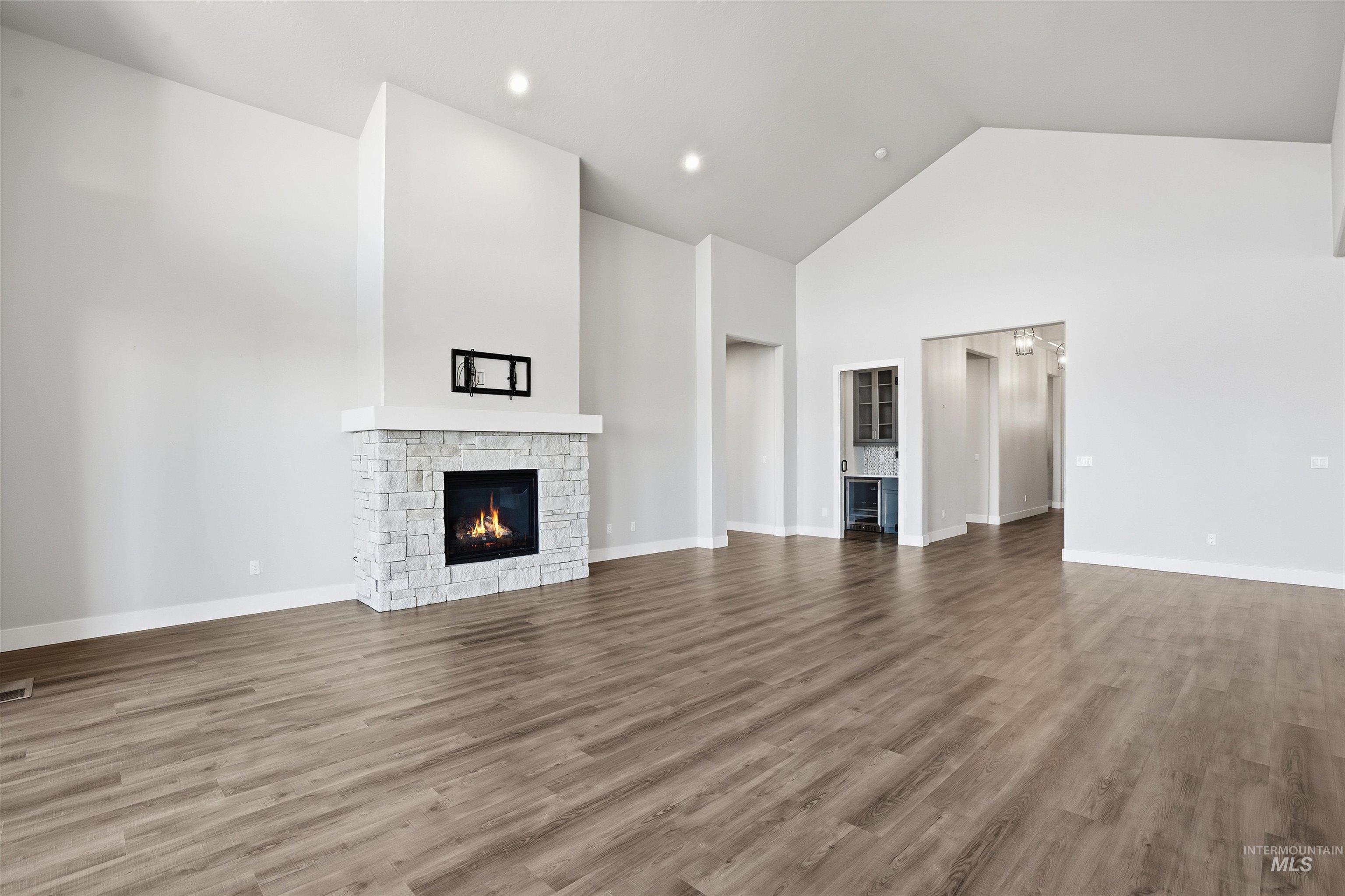2976 E Parulo Dr., Meridian, Idaho 83642, 3 Bedrooms, 2.5 Bathrooms, Residential For Sale, Price $1,124,900, 98987636
