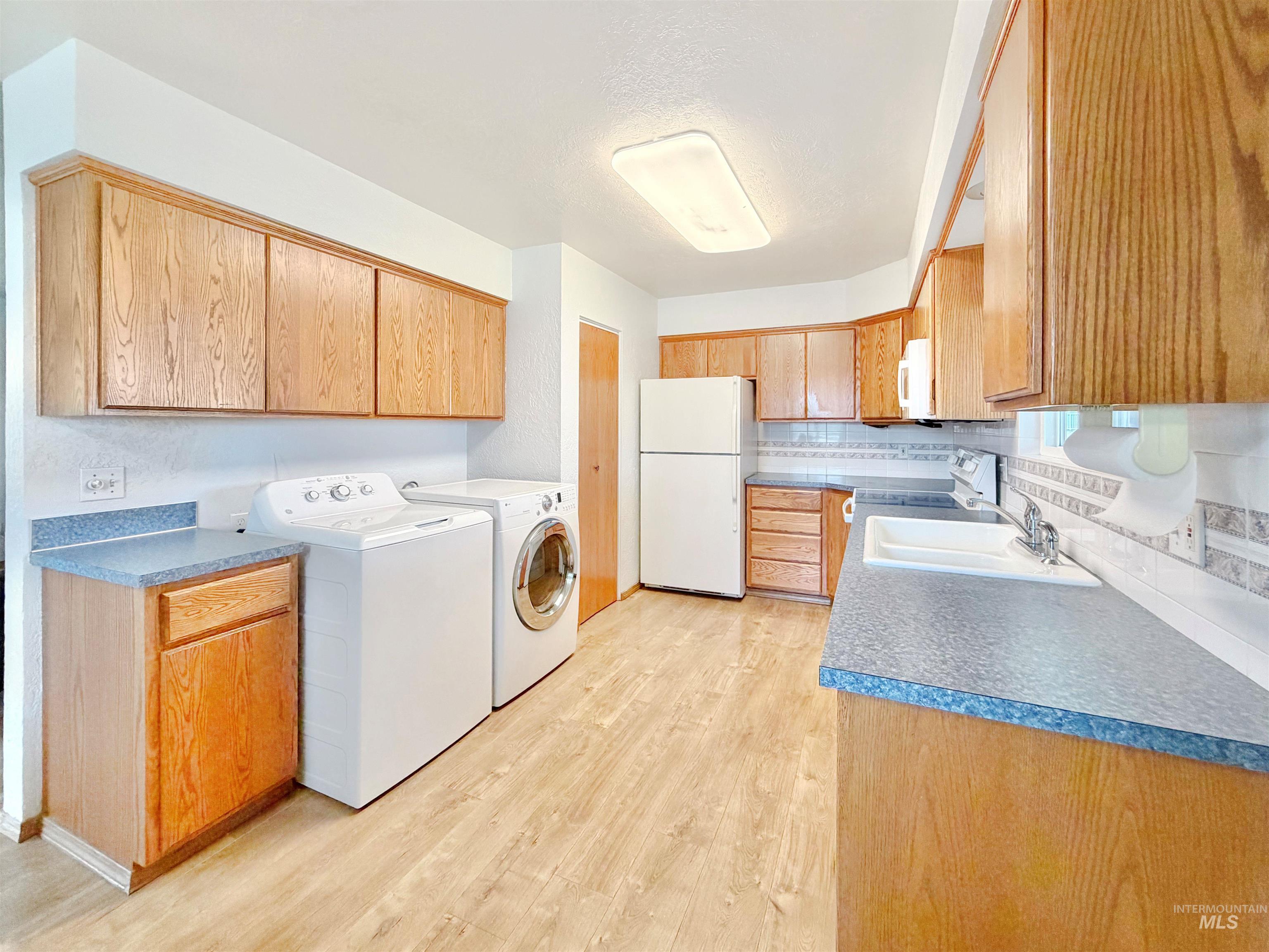 2044 10th Ave, Clarkston, Washington 99403, 3 Bedrooms, 1 Bathroom, Residential For Sale, Price $325,000, 98987638