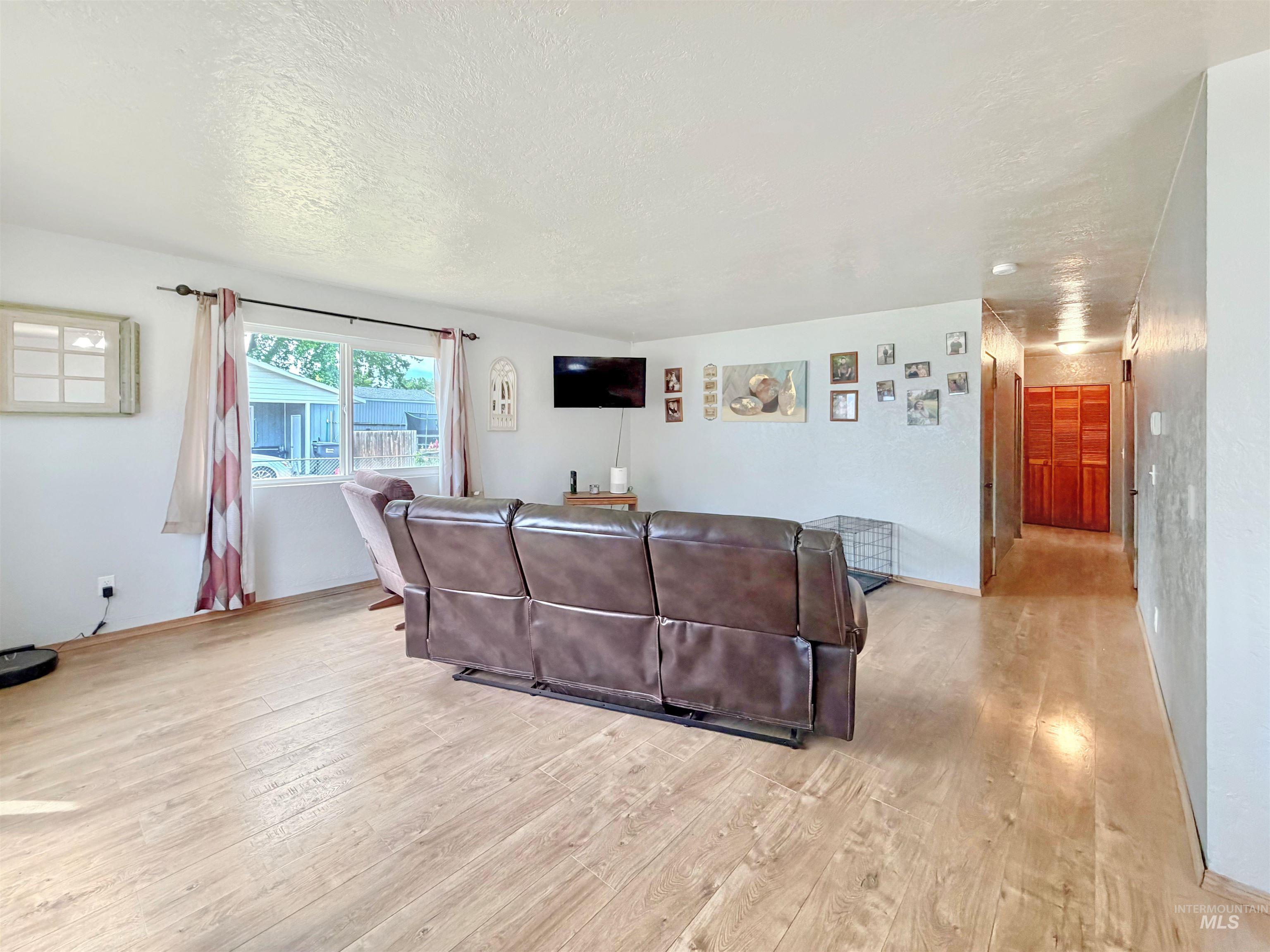 2044 10th Ave, Clarkston, Washington 99403, 3 Bedrooms, 1 Bathroom, Residential For Sale, Price $325,000, 98987638