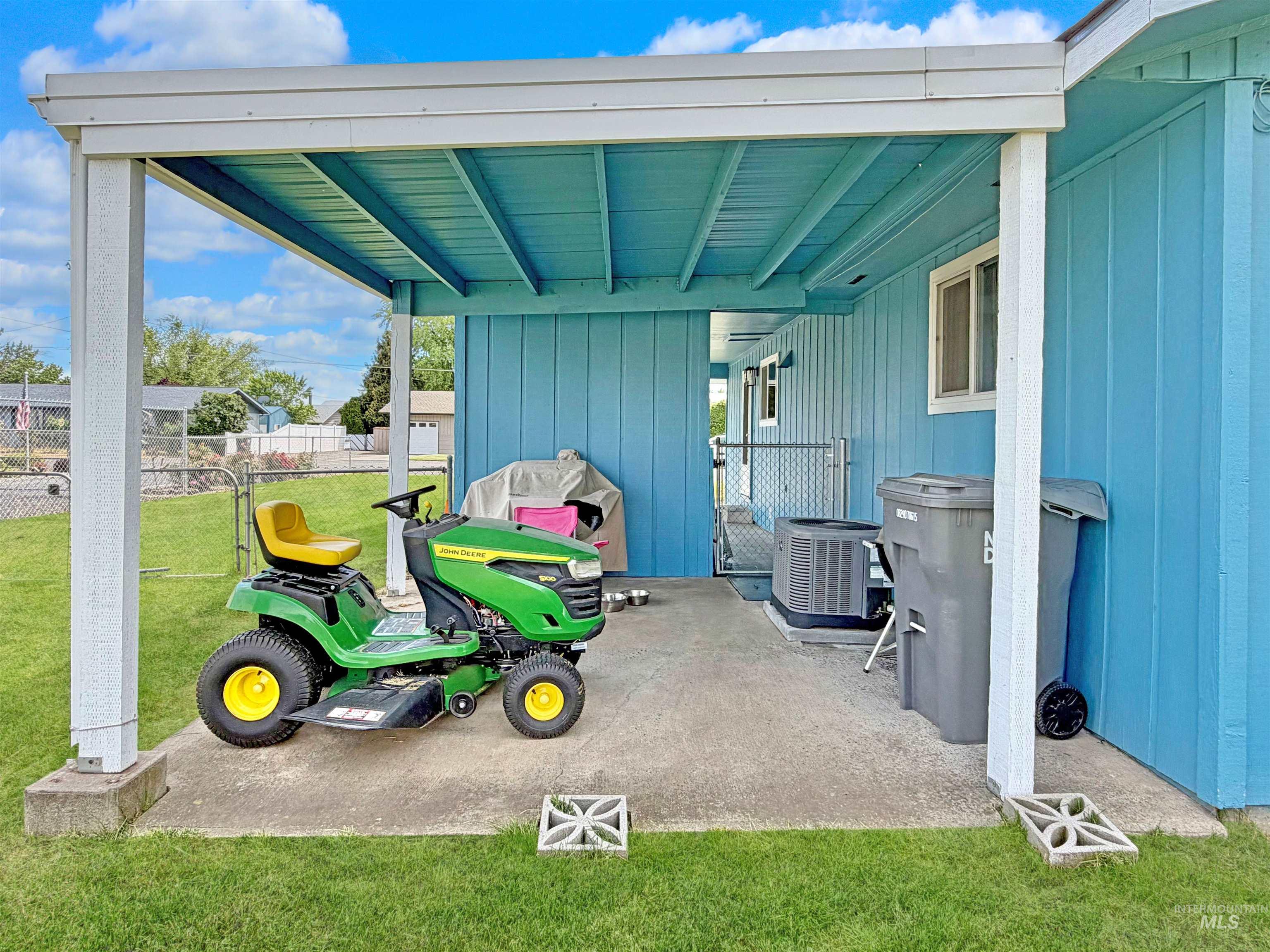 2044 10th Ave, Clarkston, Washington 99403, 3 Bedrooms, 1 Bathroom, Residential For Sale, Price $325,000, 98987638