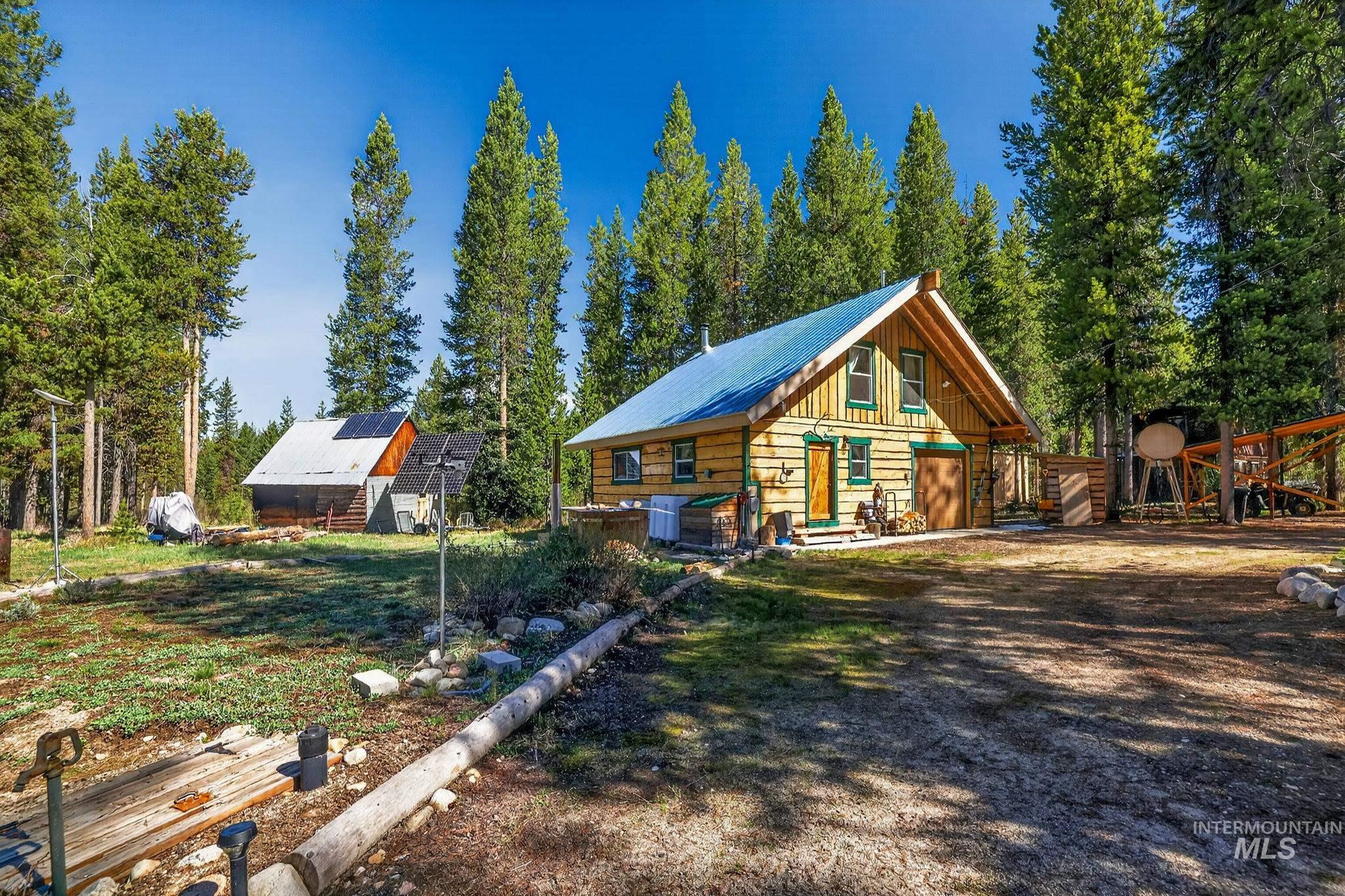 321 Secesh River Road, Secesh, Idaho 83638, 2 Bedrooms, 2.5 Bathrooms, Residential For Sale, Price $839,000, 98987639