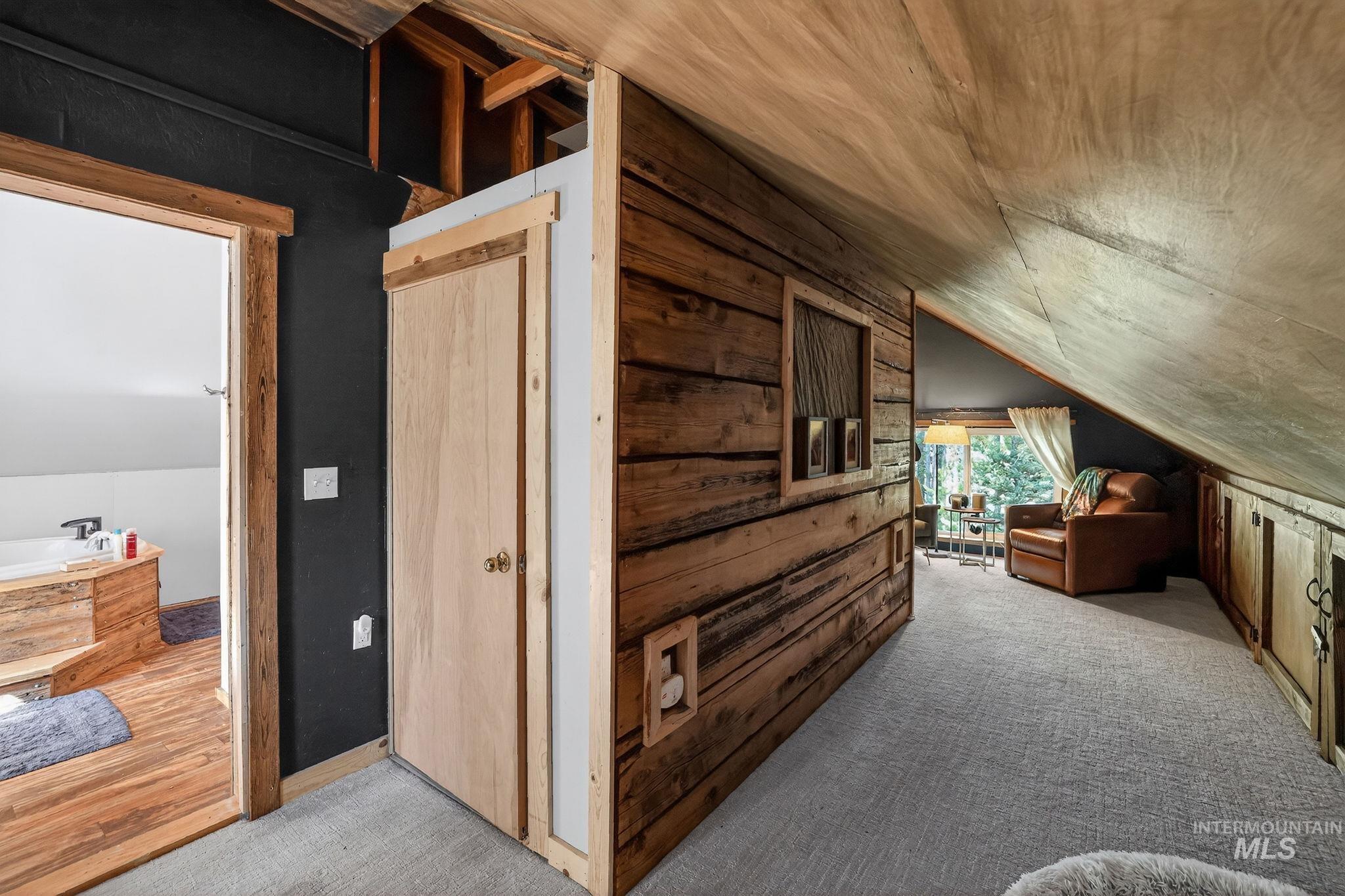 321 Secesh River Road, Secesh, Idaho 83638, 2 Bedrooms, 2.5 Bathrooms, Residential For Sale, Price $839,000, 98987639