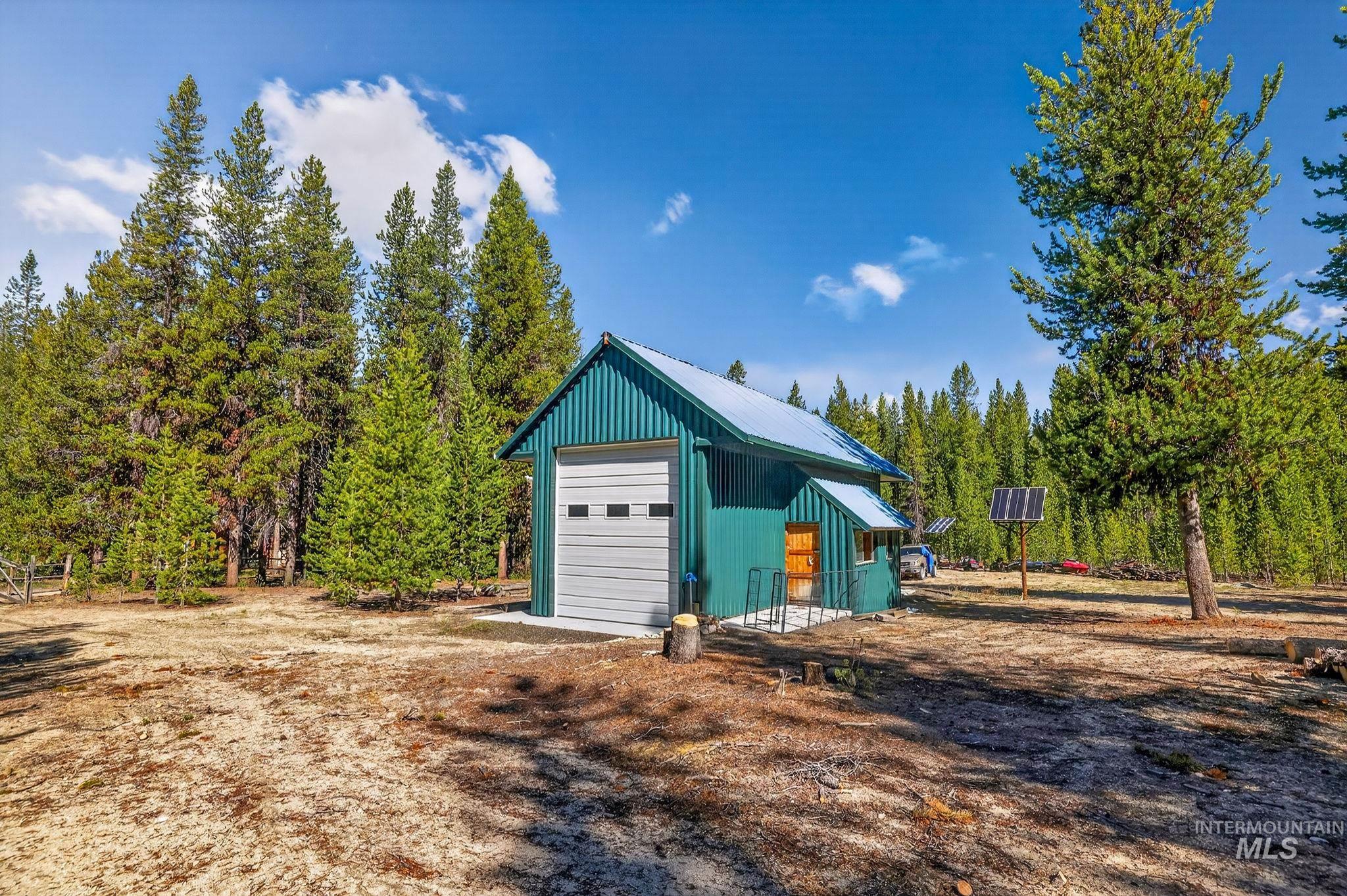 321 Secesh River Road, Secesh, Idaho 83638, 2 Bedrooms, 2.5 Bathrooms, Residential For Sale, Price $839,000, 98987639