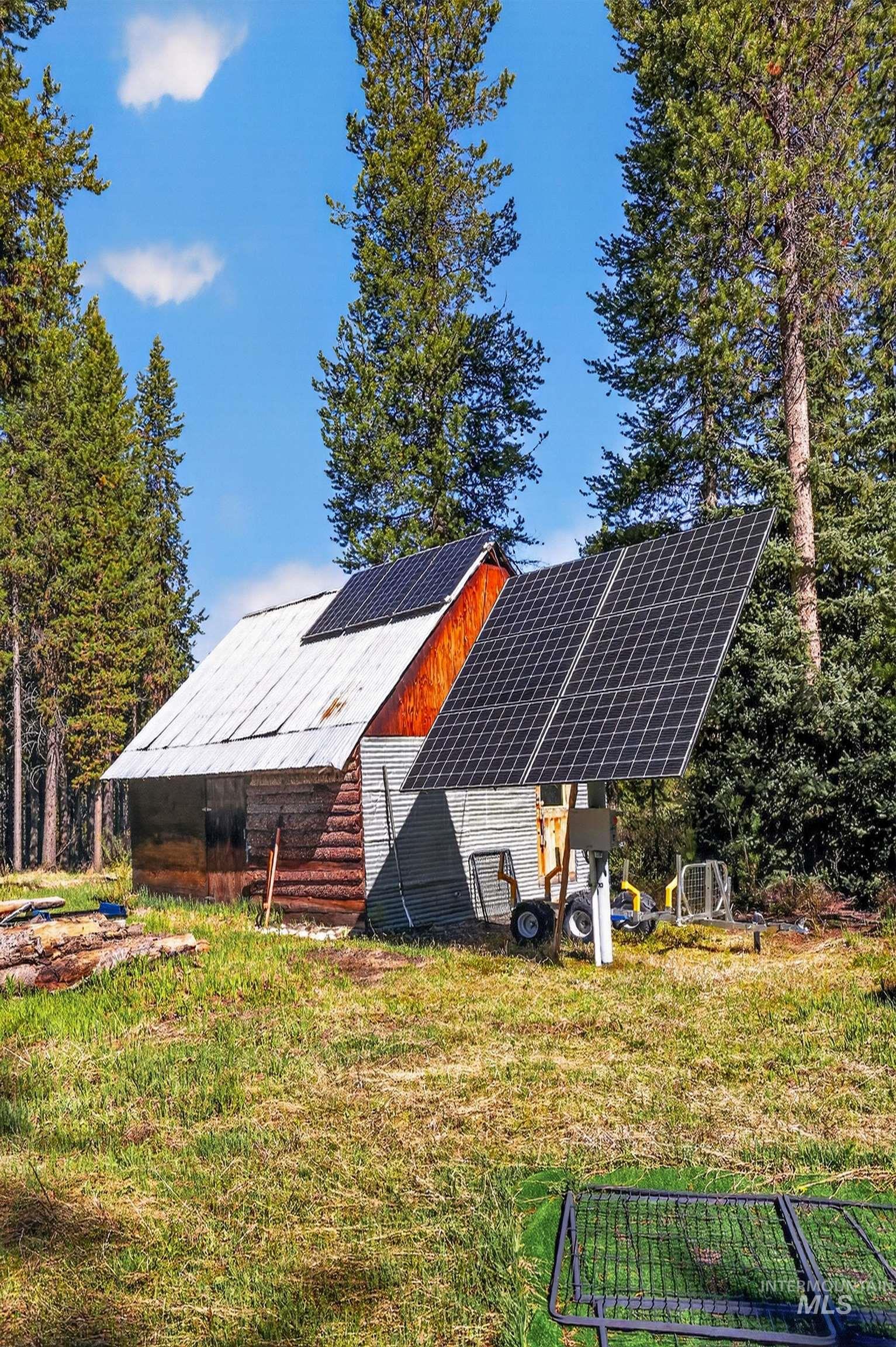 321 Secesh River Road, Secesh, Idaho 83638, 2 Bedrooms, 2.5 Bathrooms, Residential For Sale, Price $839,000, 98987639