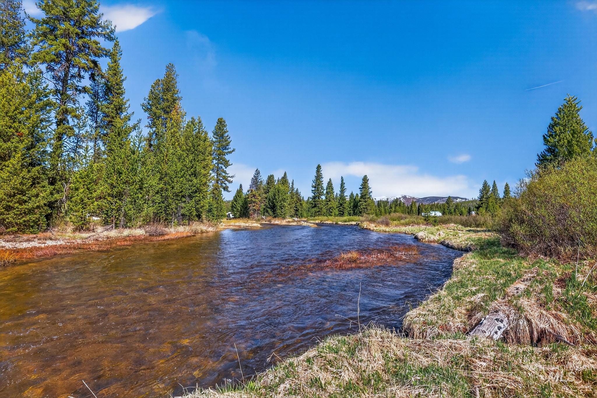 321 Secesh River Road, Secesh, Idaho 83638, 2 Bedrooms, 2.5 Bathrooms, Residential For Sale, Price $839,000, 98987639