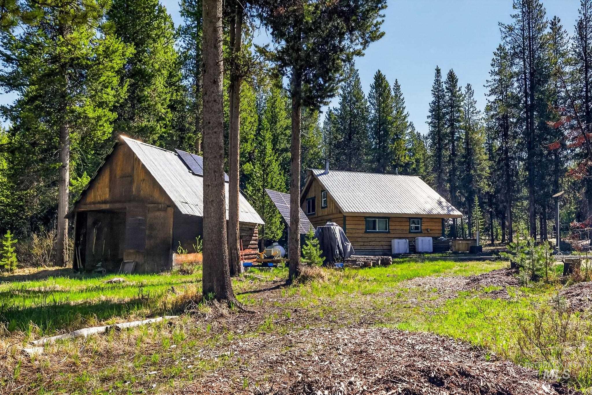 321 Secesh River Road, Secesh, Idaho 83638, 2 Bedrooms, 2.5 Bathrooms, Residential For Sale, Price $839,000, 98987639