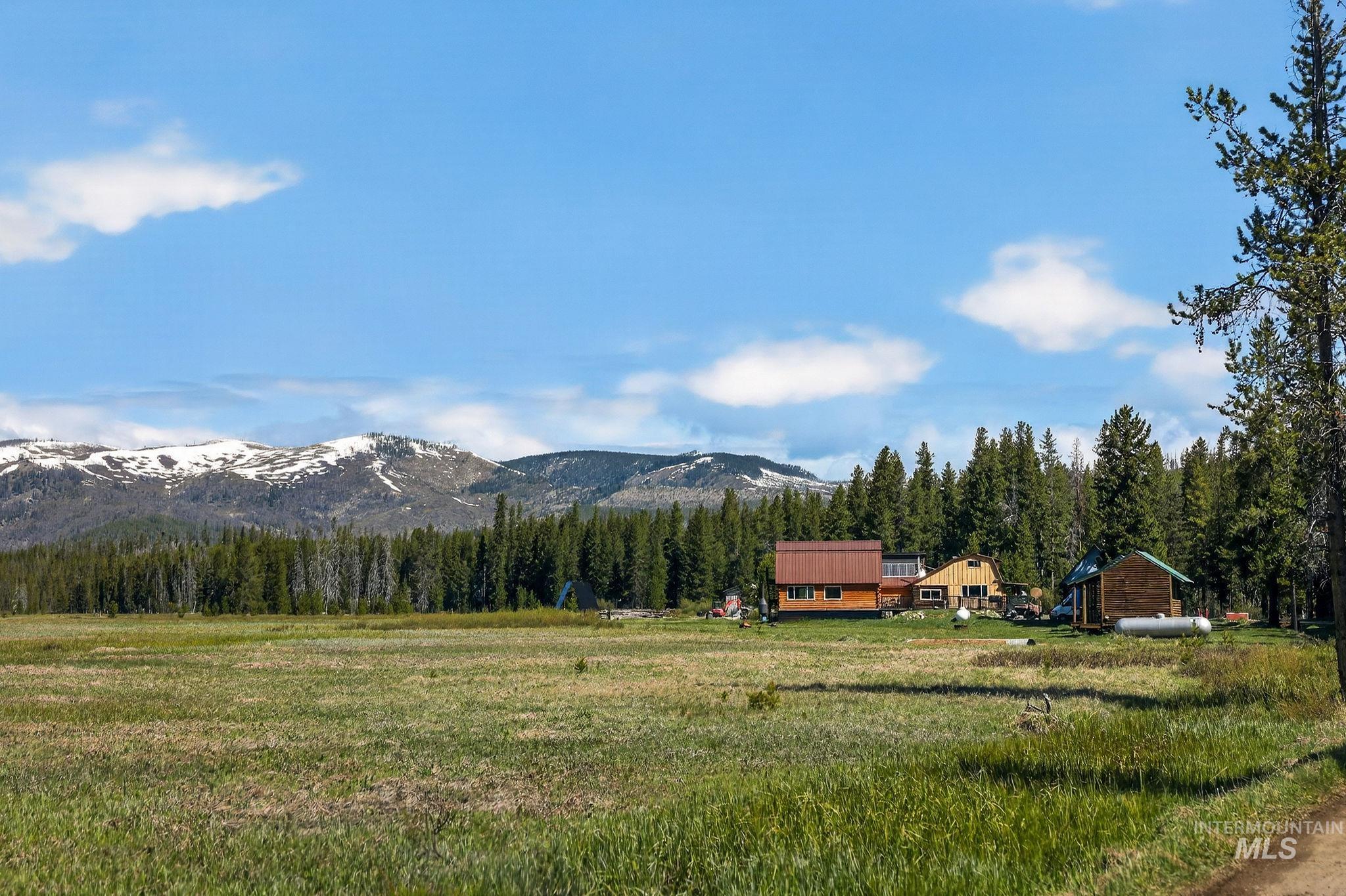 321 Secesh River Road, Secesh, Idaho 83638, 2 Bedrooms, 2.5 Bathrooms, Residential For Sale, Price $839,000, 98987639