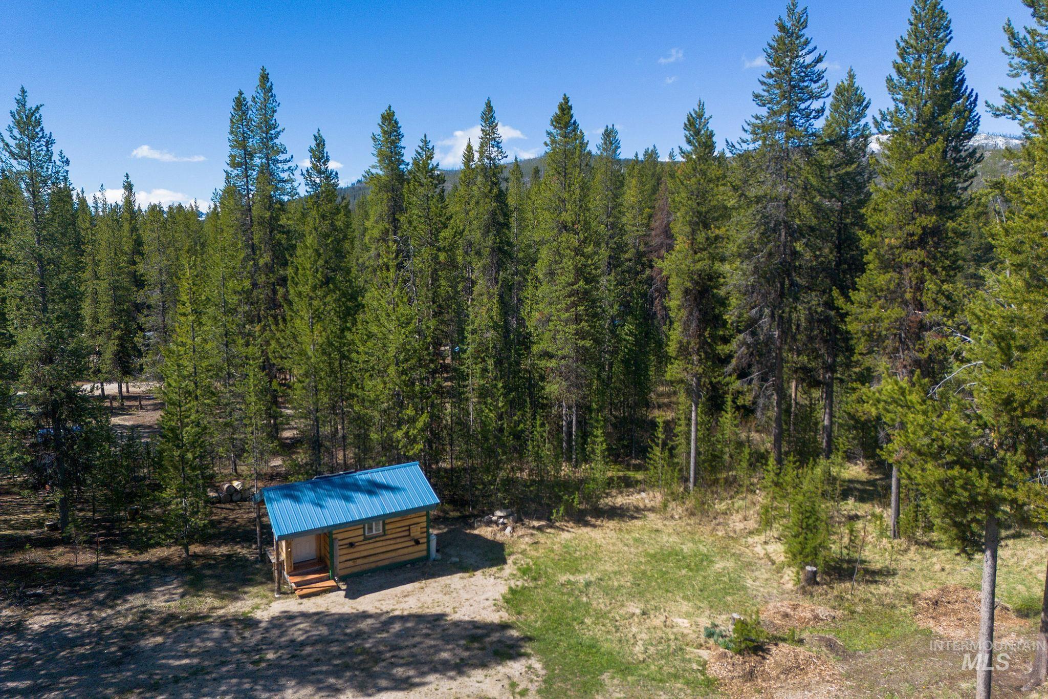 321 Secesh River Road, Secesh, Idaho 83638, 2 Bedrooms, 2.5 Bathrooms, Residential For Sale, Price $839,000, 98987639