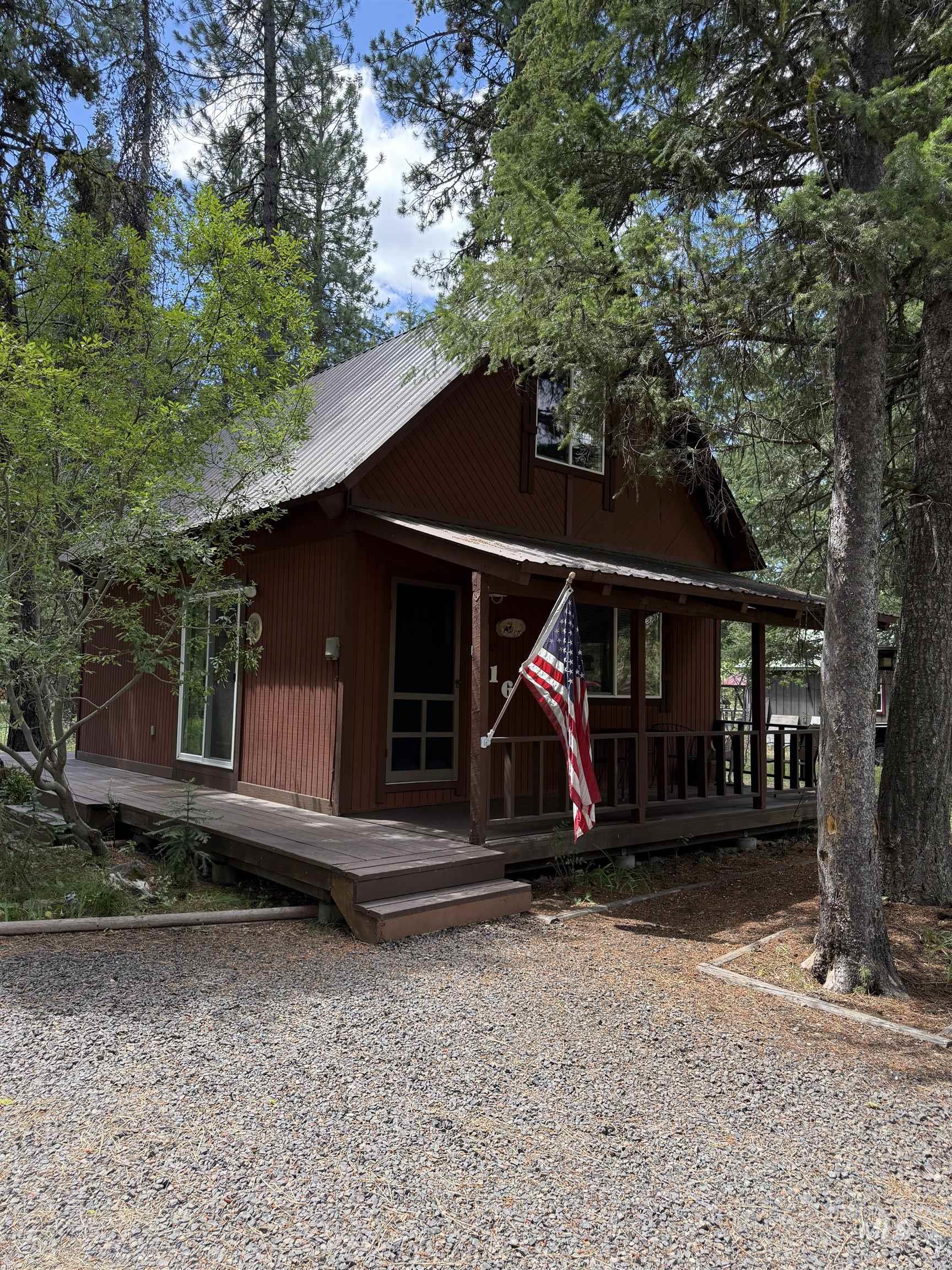 916 Strawberry Ln, McCall, Idaho 83638, 2 Bedrooms, 1 Bathroom, Residential For Sale, Price $550,000, 98987642