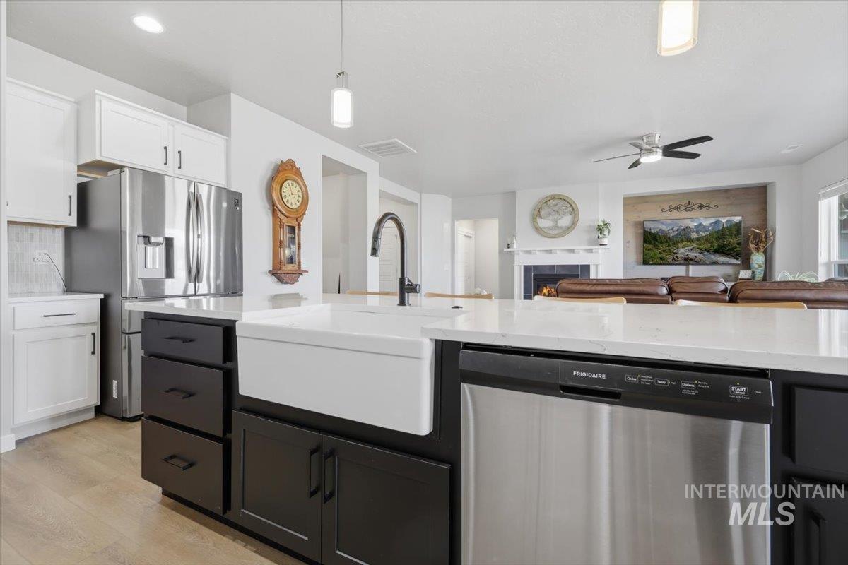 5070 W Vanderbilt Dr, Meridian, Idaho 83646, 4 Bedrooms, 2 Bathrooms, Residential For Sale, Price $579,000, 98987643
