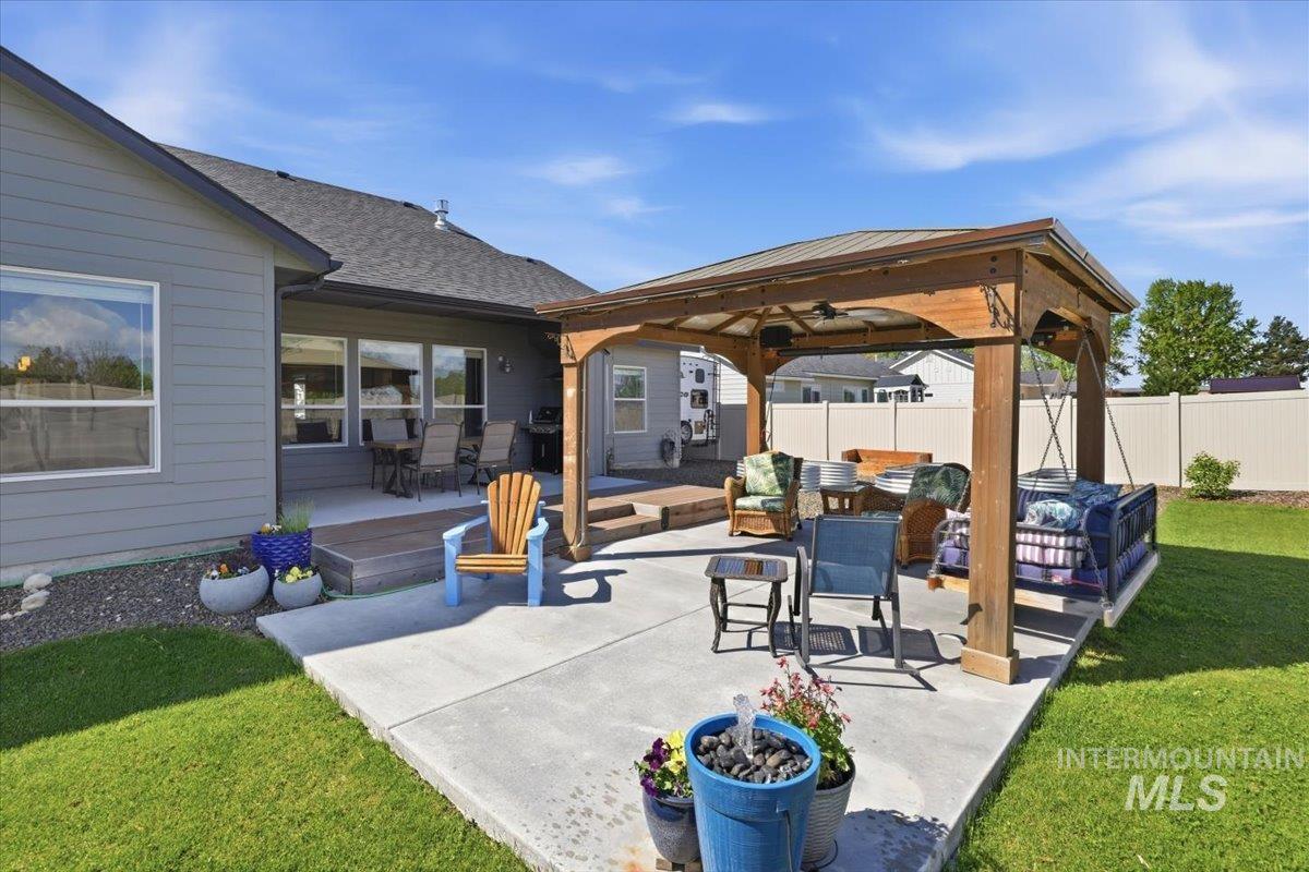 5070 W Vanderbilt Dr, Meridian, Idaho 83646, 4 Bedrooms, 2 Bathrooms, Residential For Sale, Price $579,000, 98987643