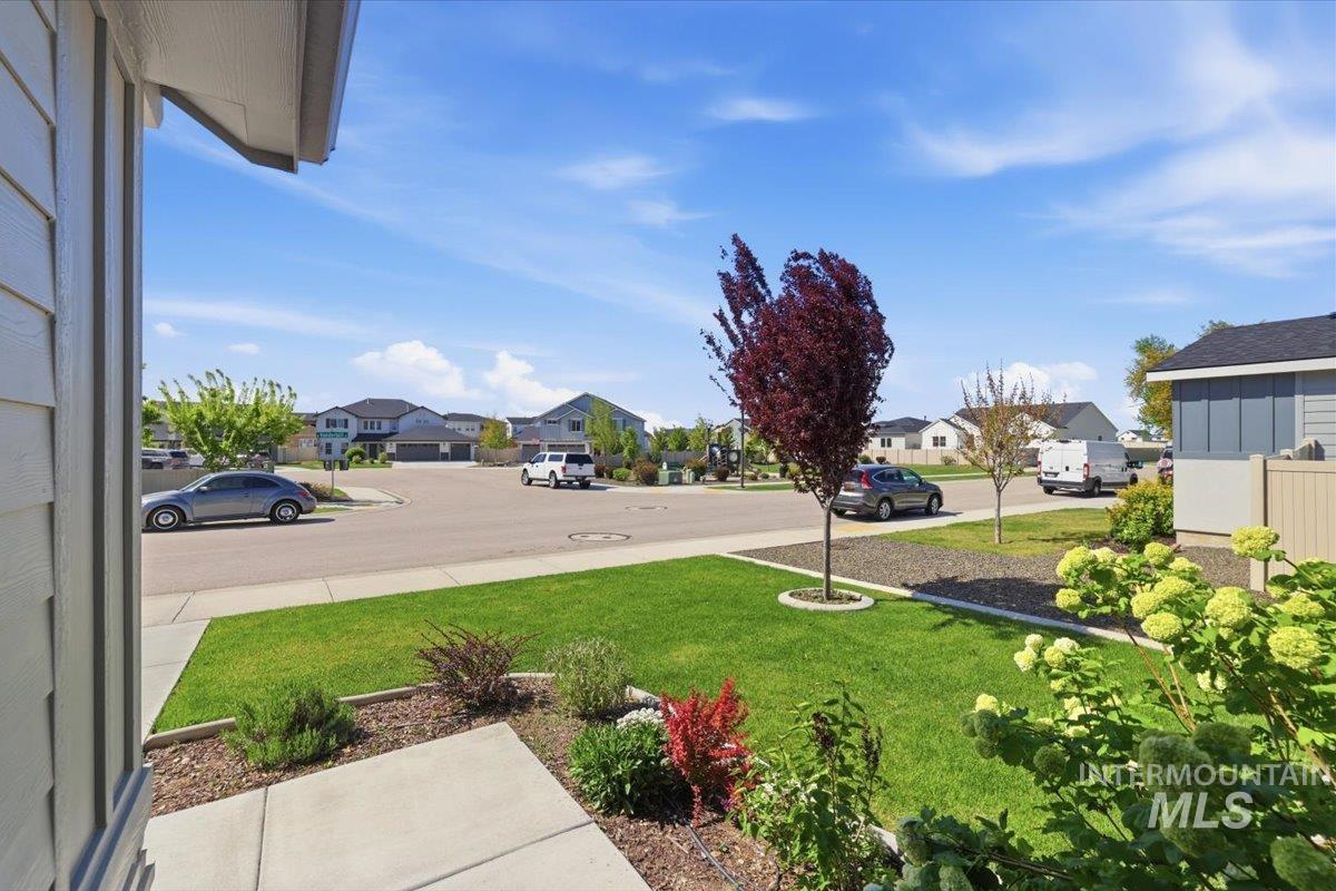 5070 W Vanderbilt Dr, Meridian, Idaho 83646, 4 Bedrooms, 2 Bathrooms, Residential For Sale, Price $579,000, 98987643