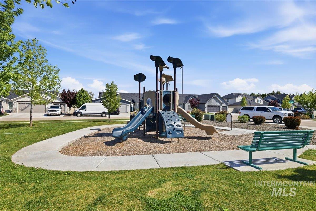 5070 W Vanderbilt Dr, Meridian, Idaho 83646, 4 Bedrooms, 2 Bathrooms, Residential For Sale, Price $579,000, 98987643